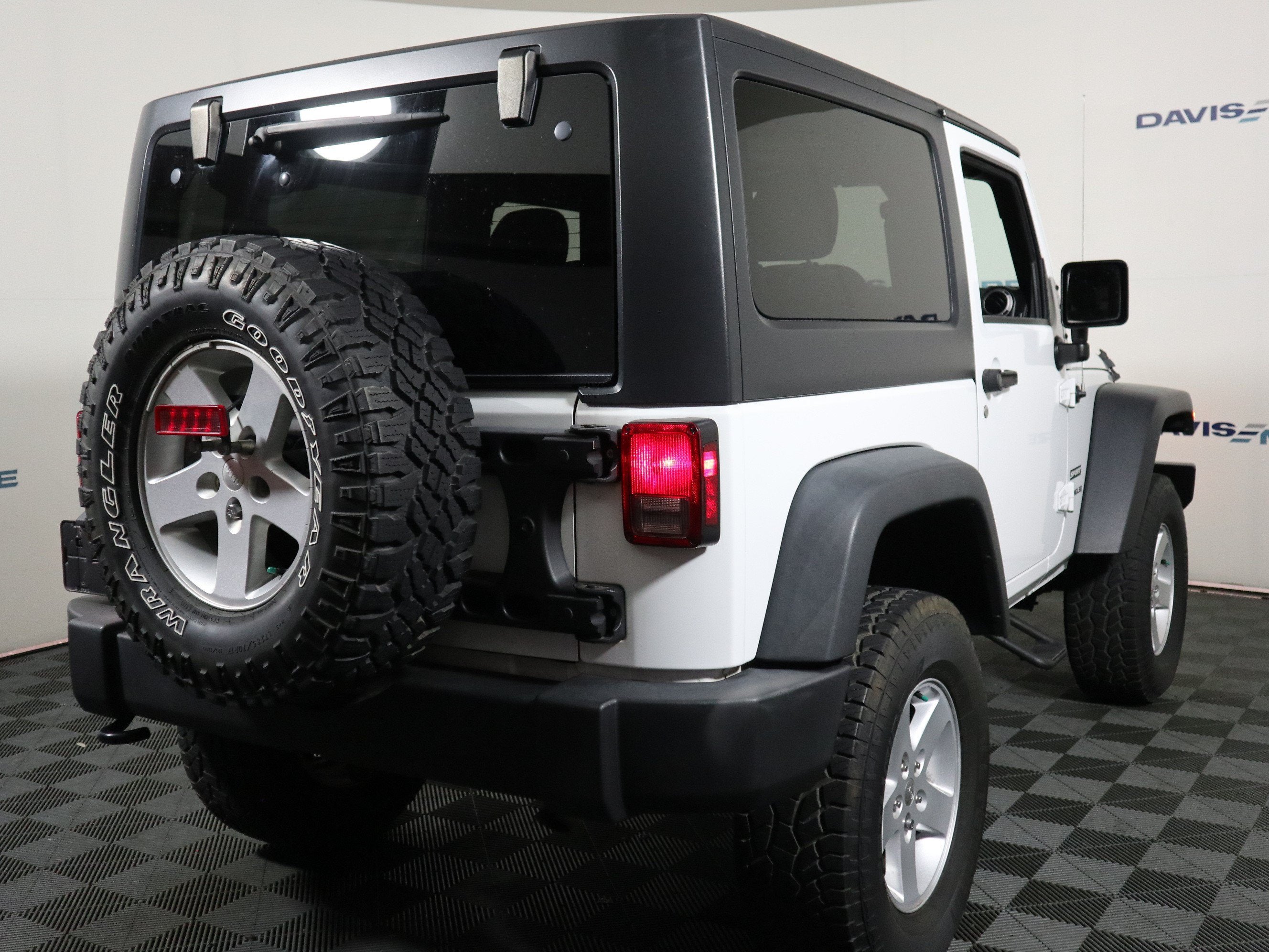 2017 Jeep Wrangler Sport 4x4