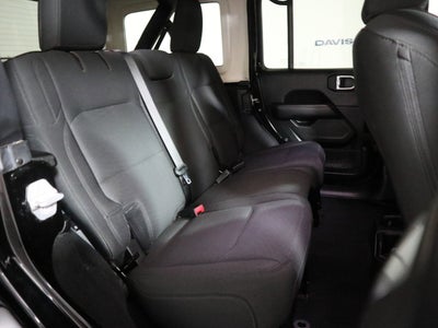 2019 Jeep Wrangler Unlimited Sahara 4x4