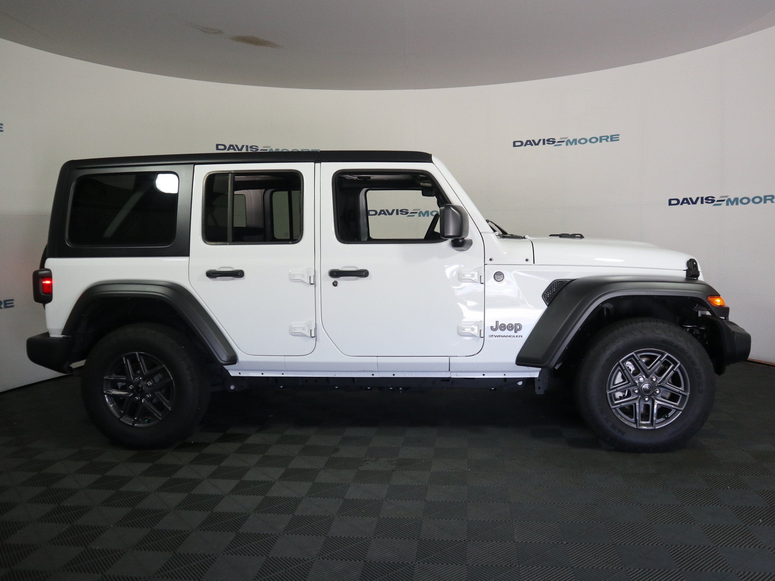 2025 Jeep Wrangler Sport S 4x4