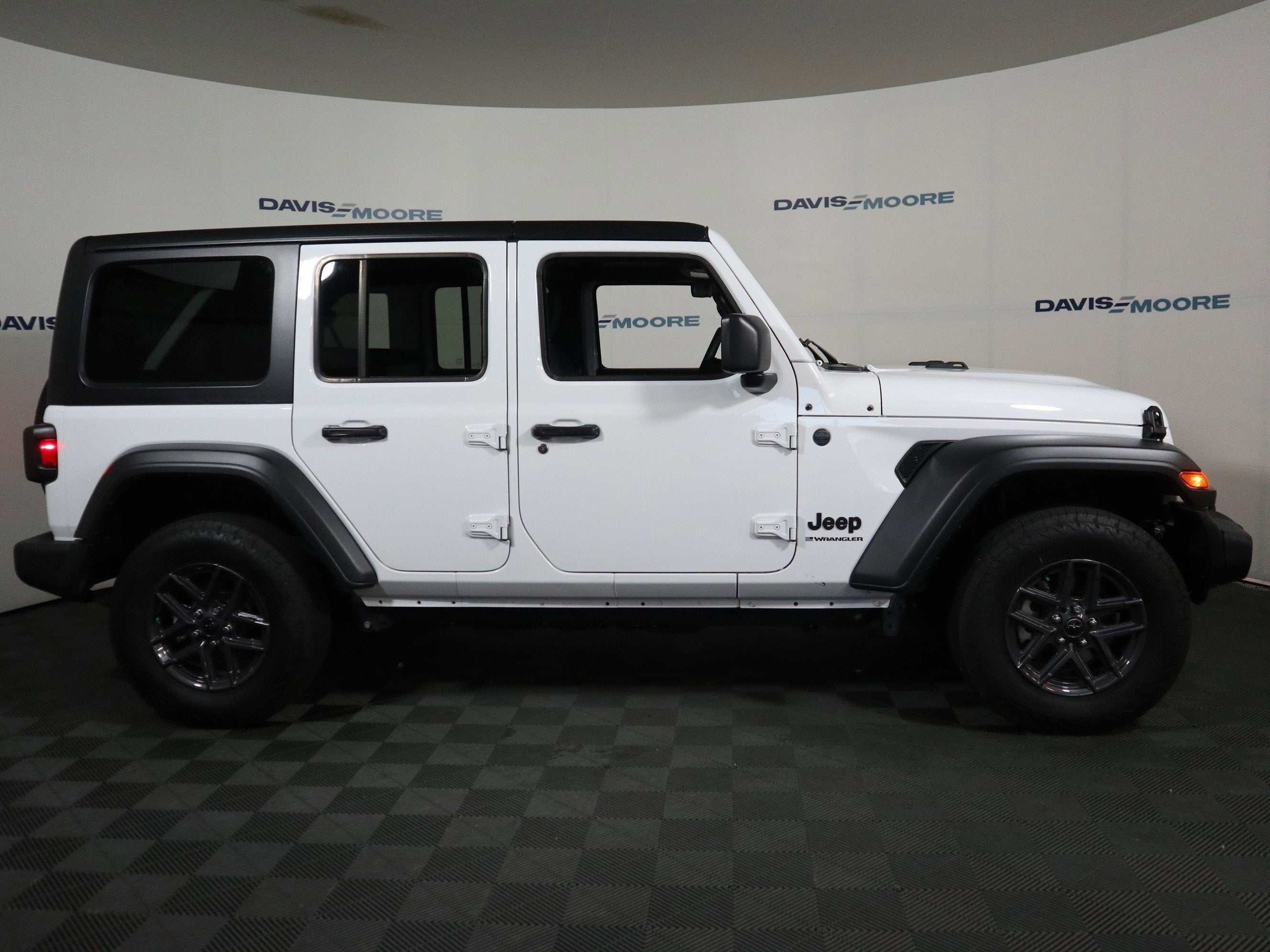 2025 Jeep Wrangler Sport S 4x4