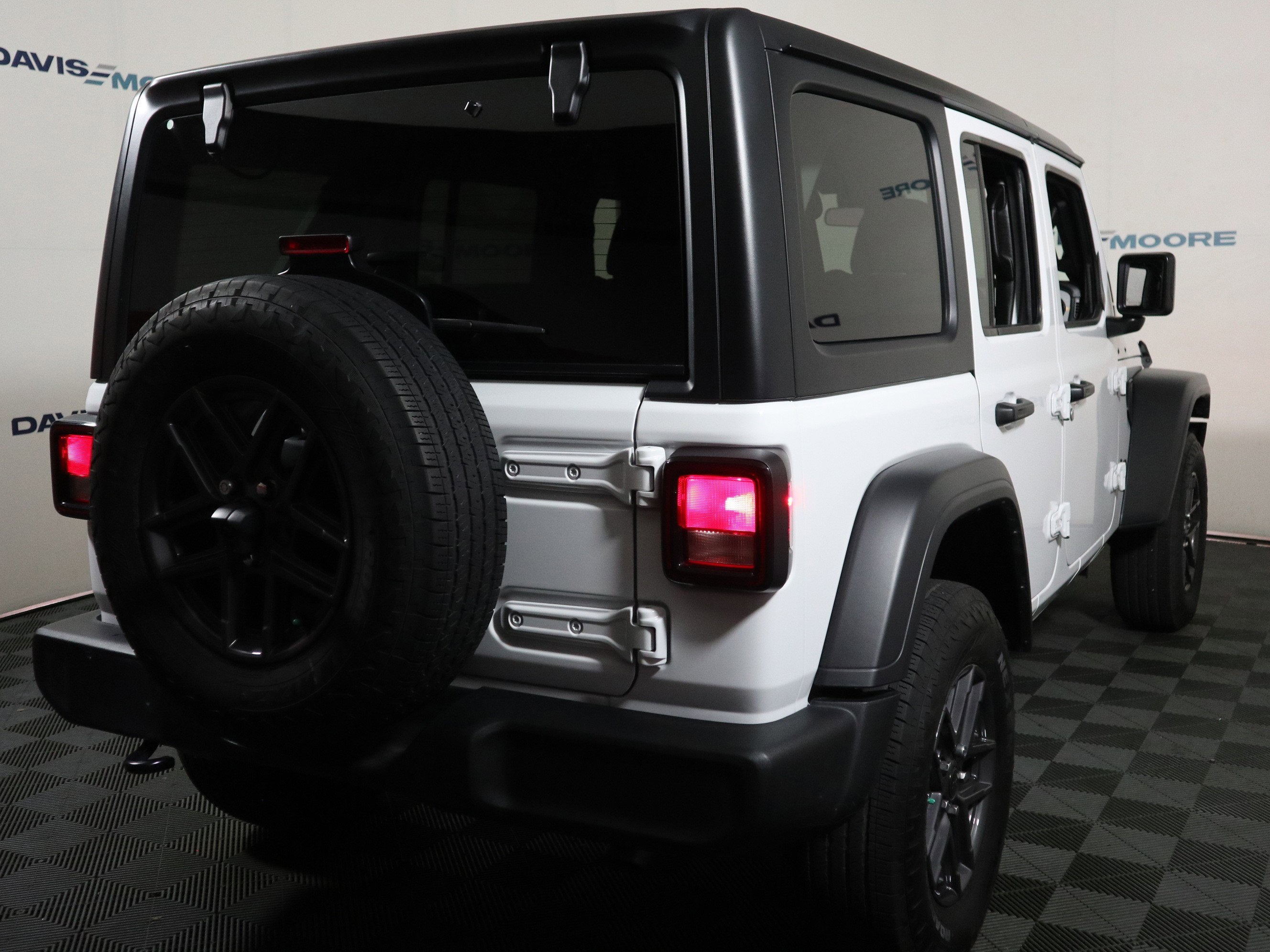2025 Jeep Wrangler Sport S 4x4