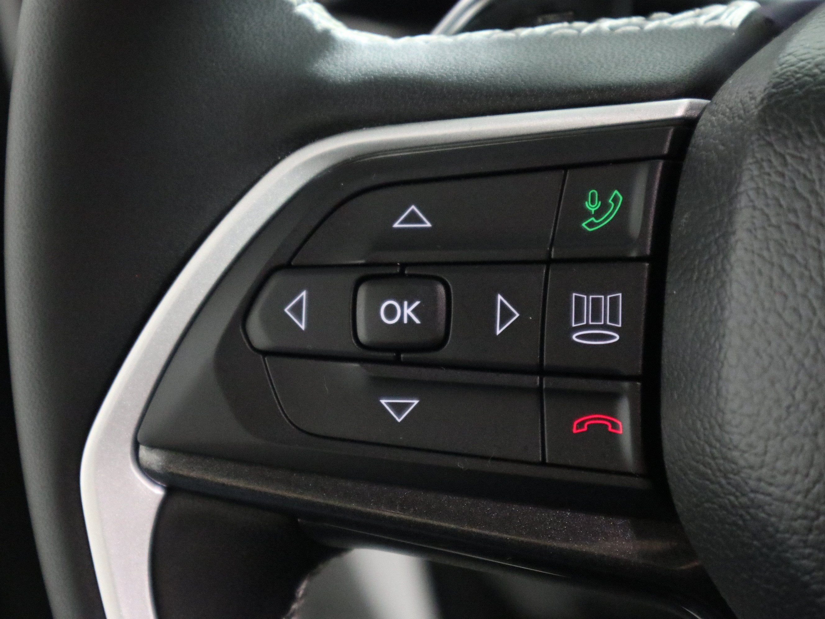 2023 Jeep Grand Cherokee Laredo 4x4