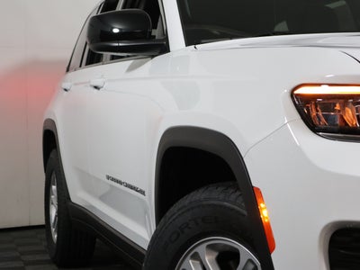 2023 Jeep Grand Cherokee Laredo 4x4