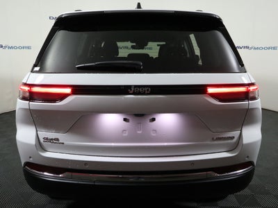 2023 Jeep Grand Cherokee Laredo 4x4