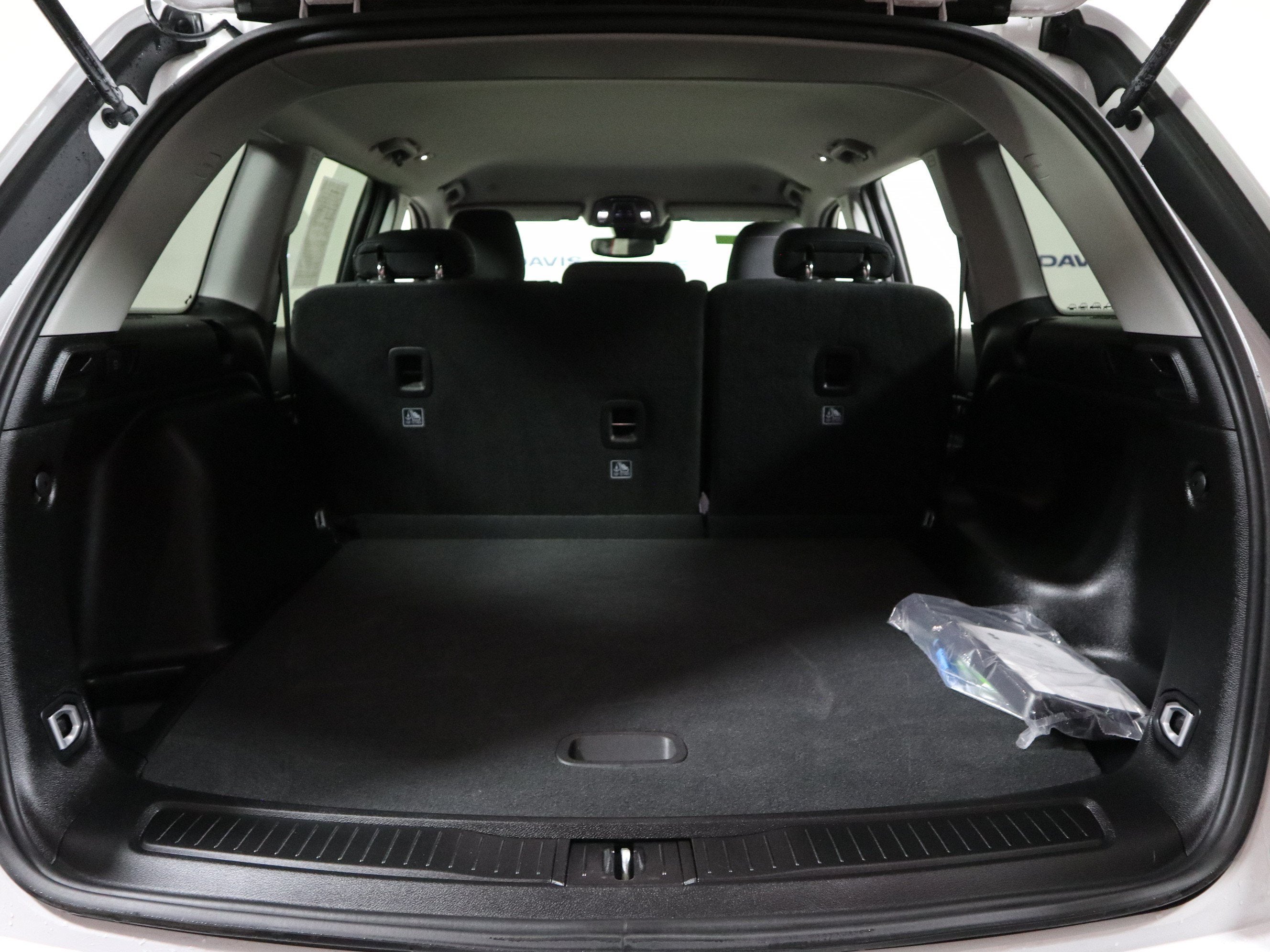 2023 Jeep Grand Cherokee Laredo 4x4