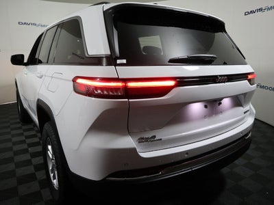 2023 Jeep Grand Cherokee Laredo 4x4