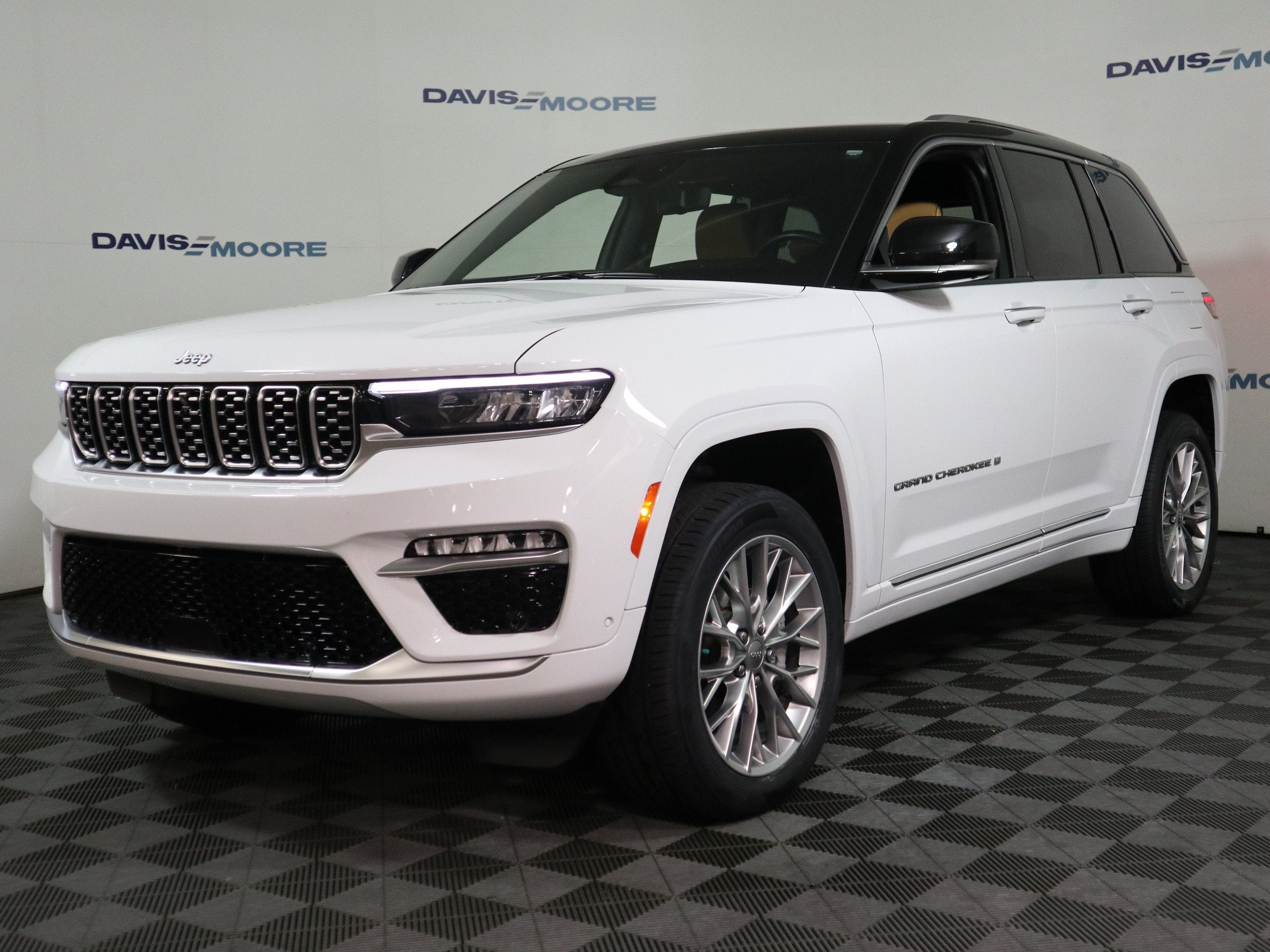 2022 Jeep Grand Cherokee Summit 4x4