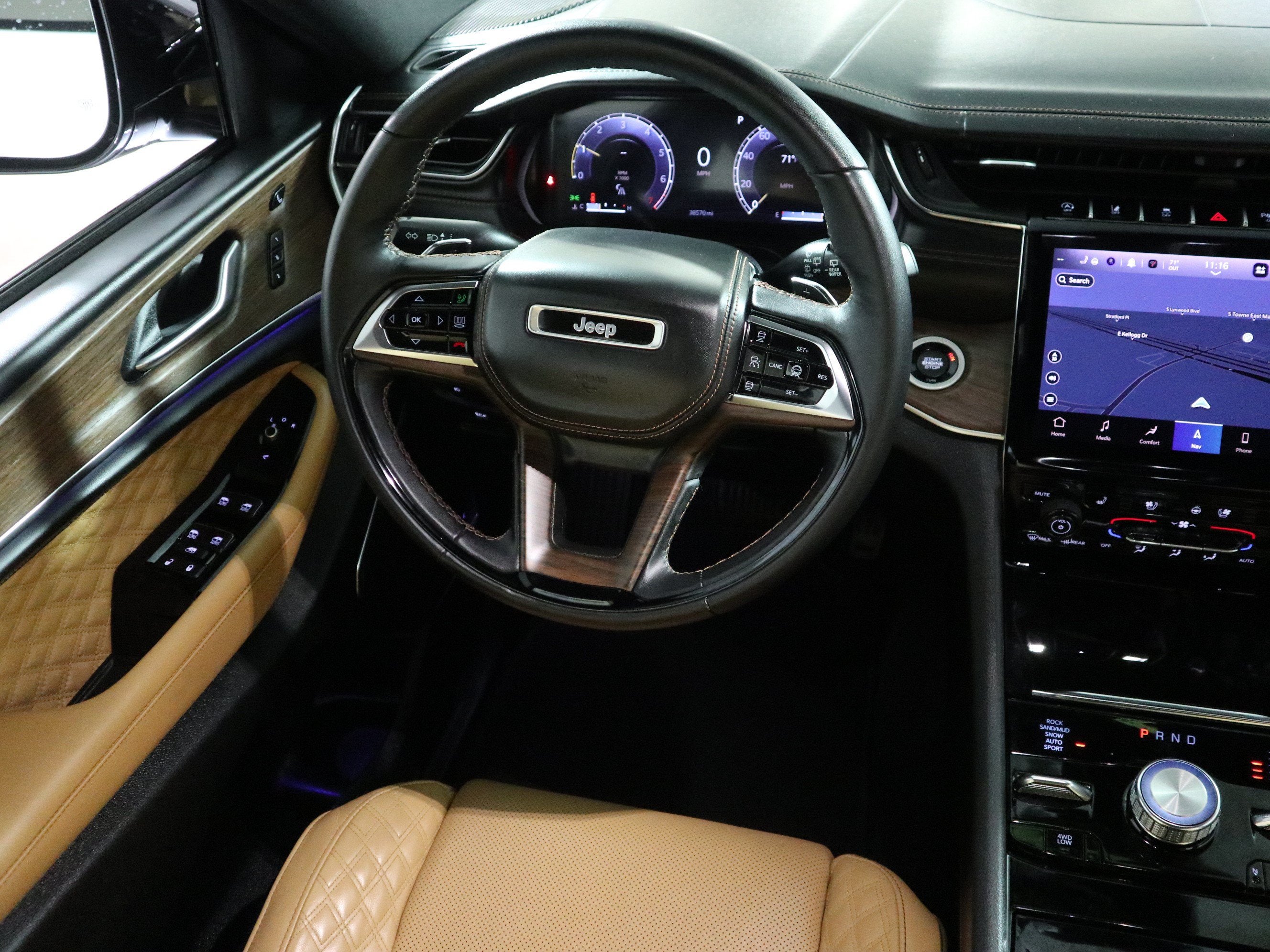 2022 Jeep Grand Cherokee Summit 4x4