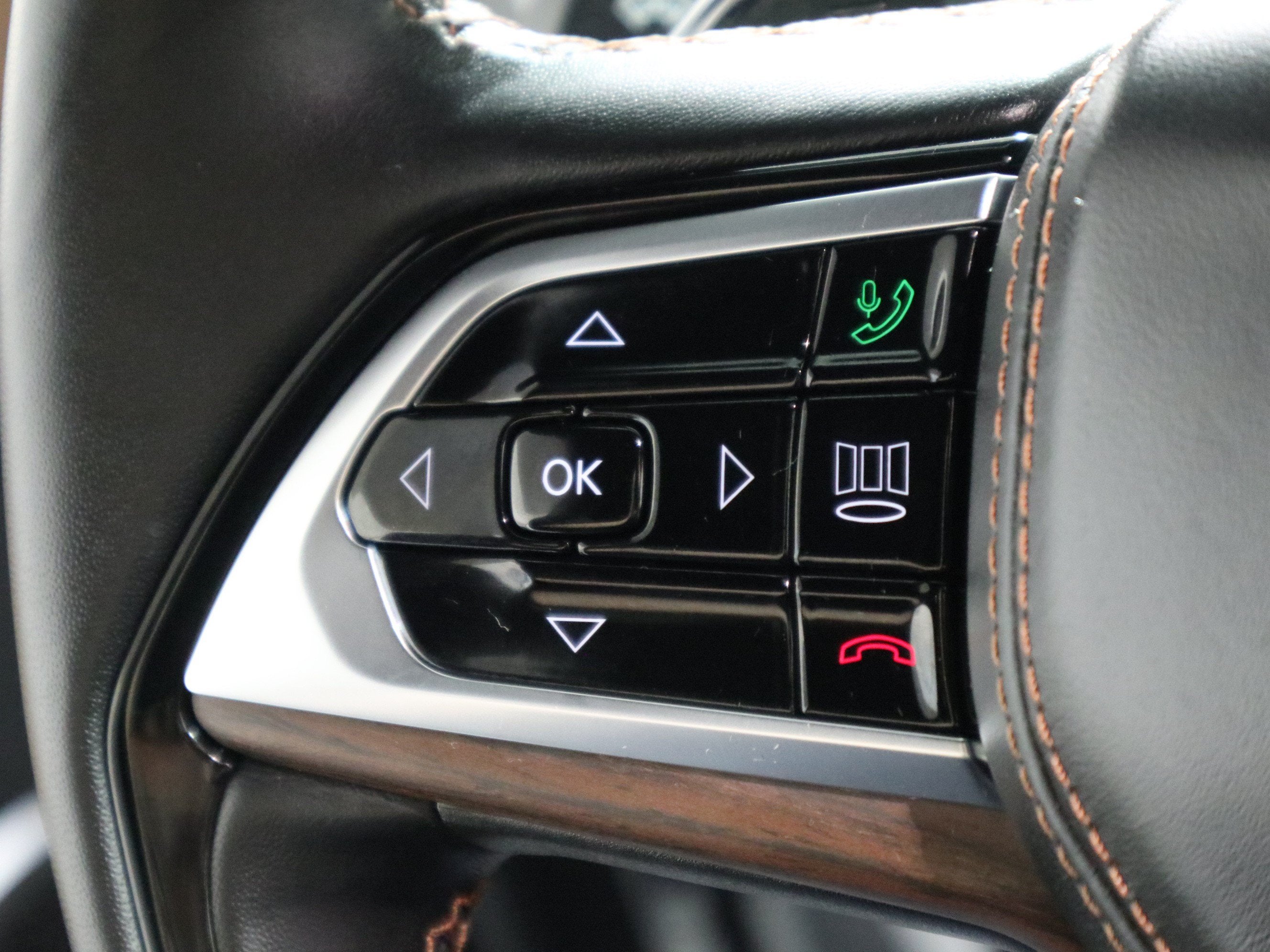 2022 Jeep Grand Cherokee Summit 4x4