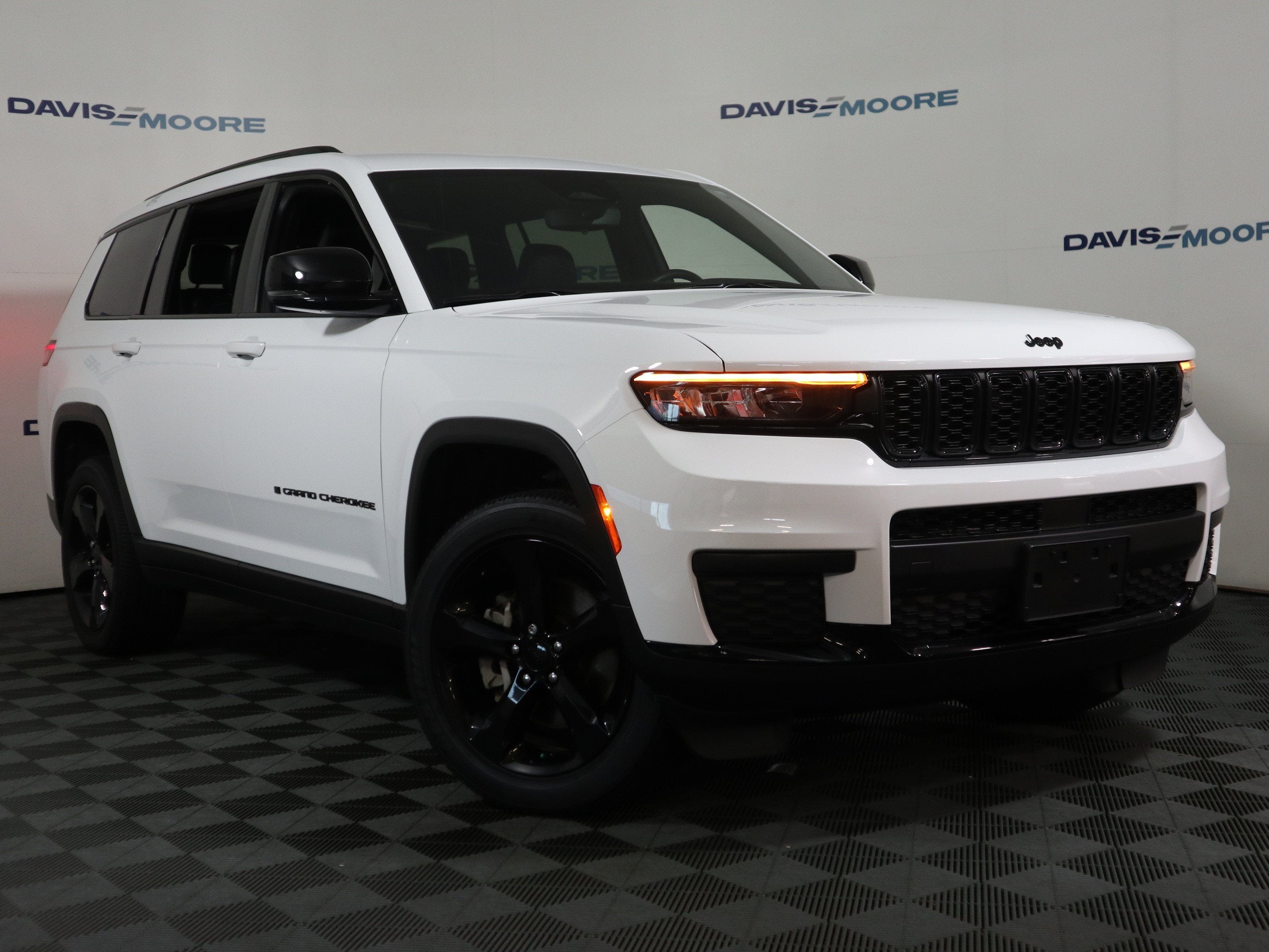2023 Jeep Grand Cherokee L Altitude 4x4