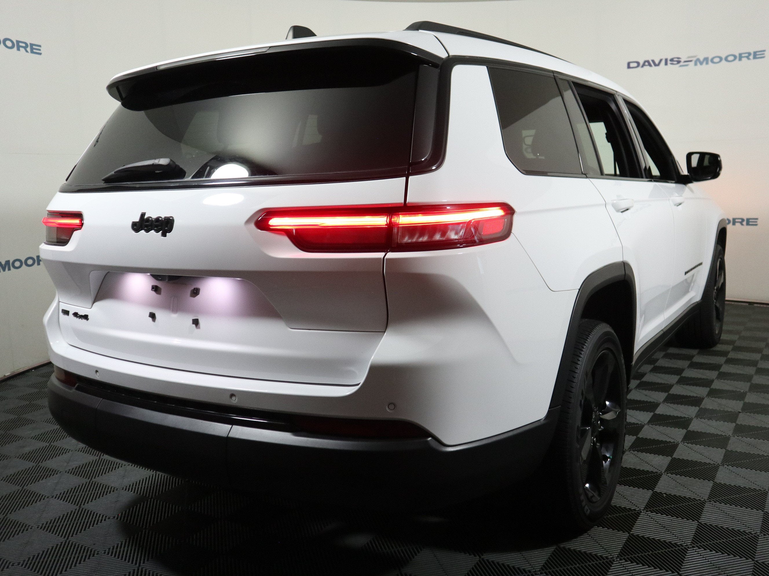 2023 Jeep Grand Cherokee L Altitude 4x4