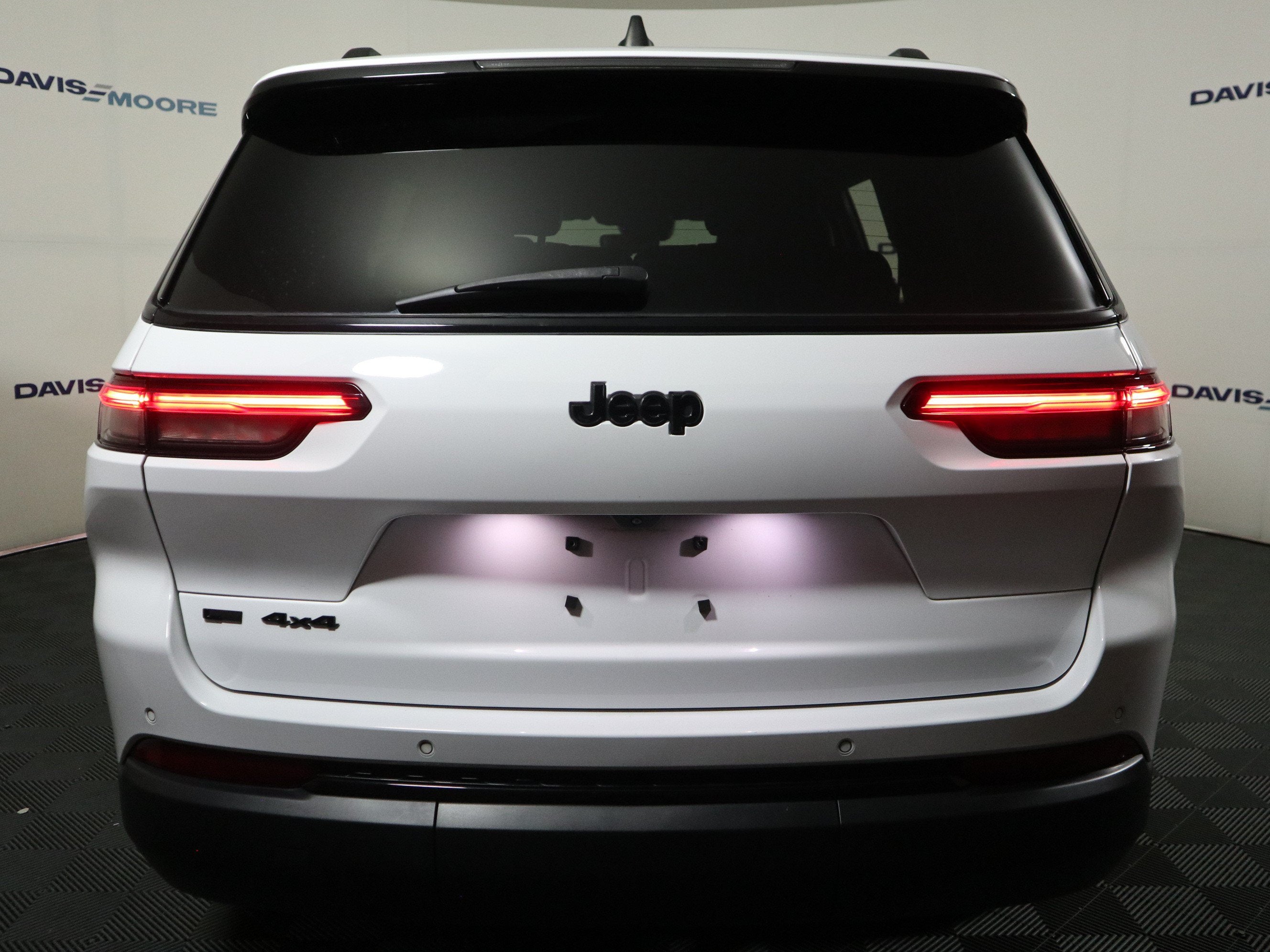 2023 Jeep Grand Cherokee L Altitude 4x4