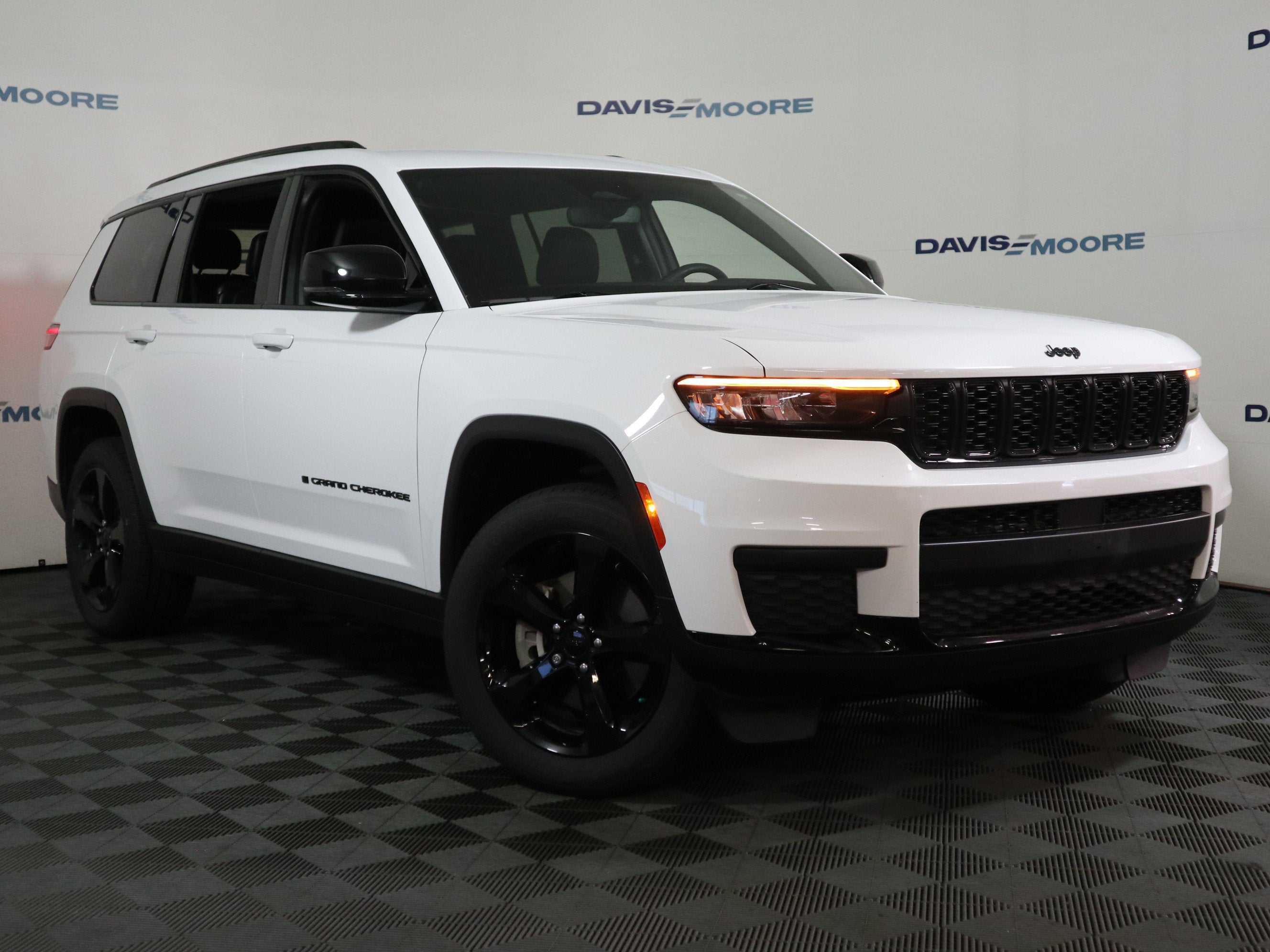 2023 Jeep Grand Cherokee L Altitude 4x4