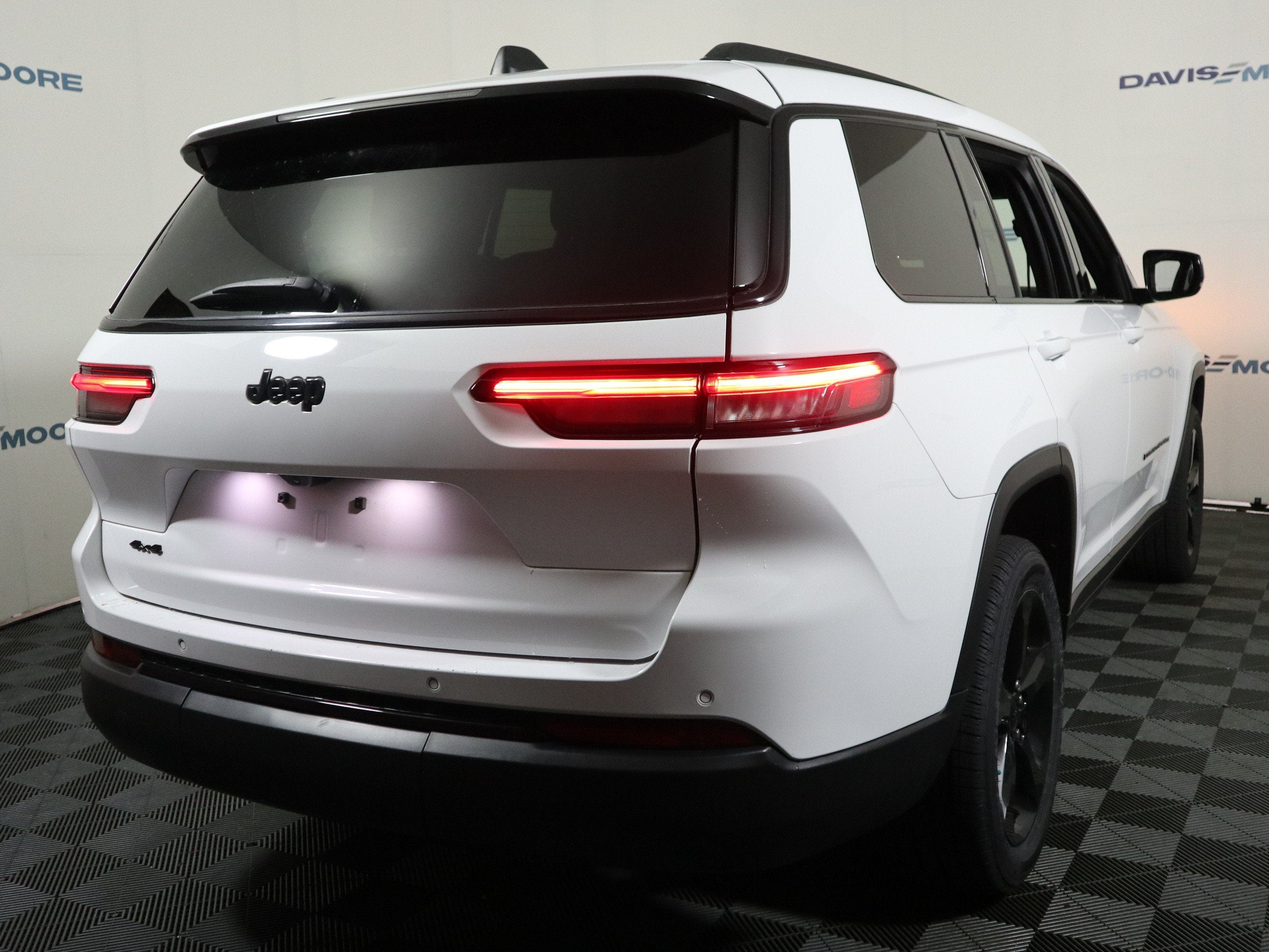 2023 Jeep Grand Cherokee L Altitude 4x4