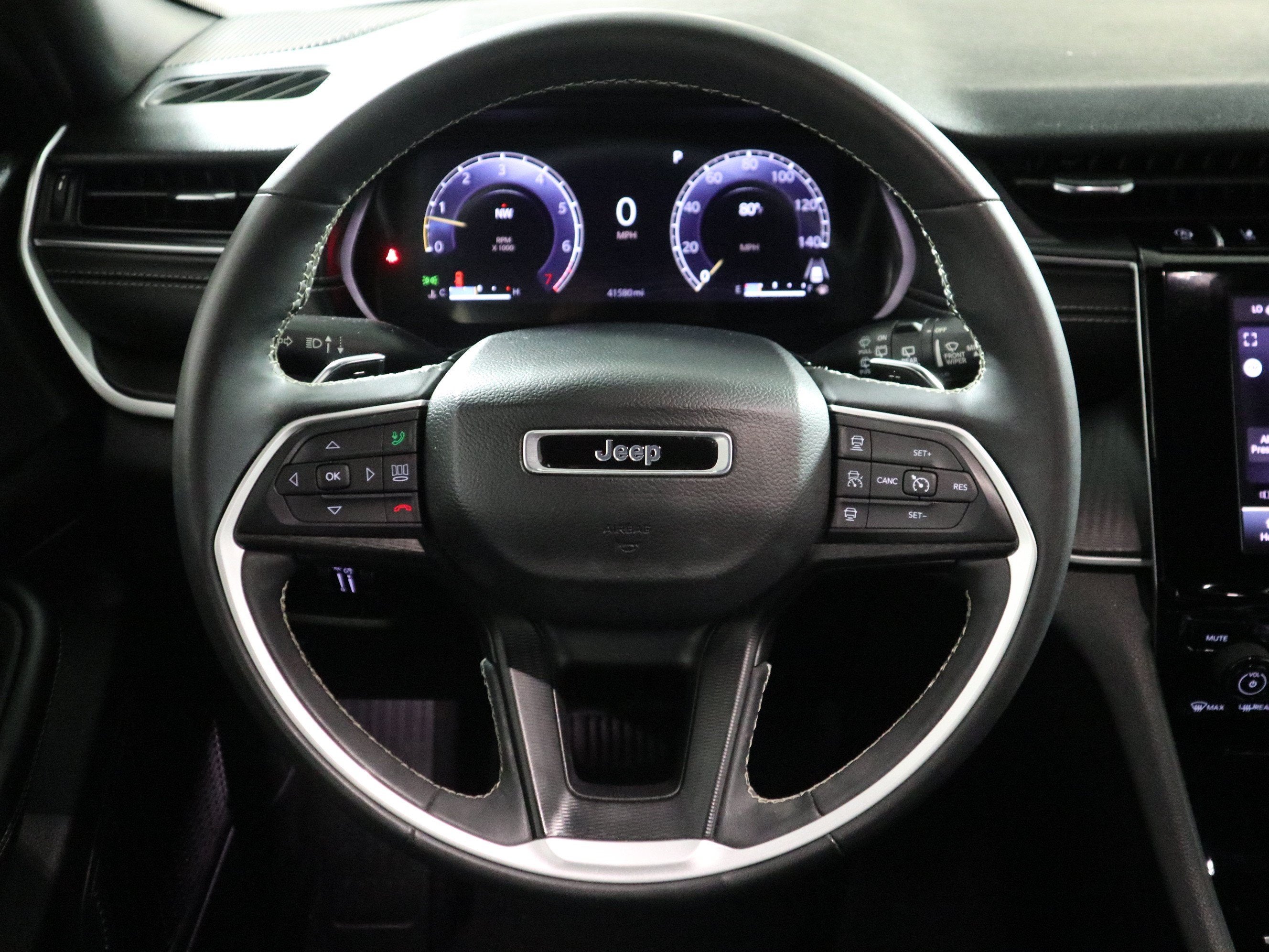 2023 Jeep Grand Cherokee L Altitude 4x4