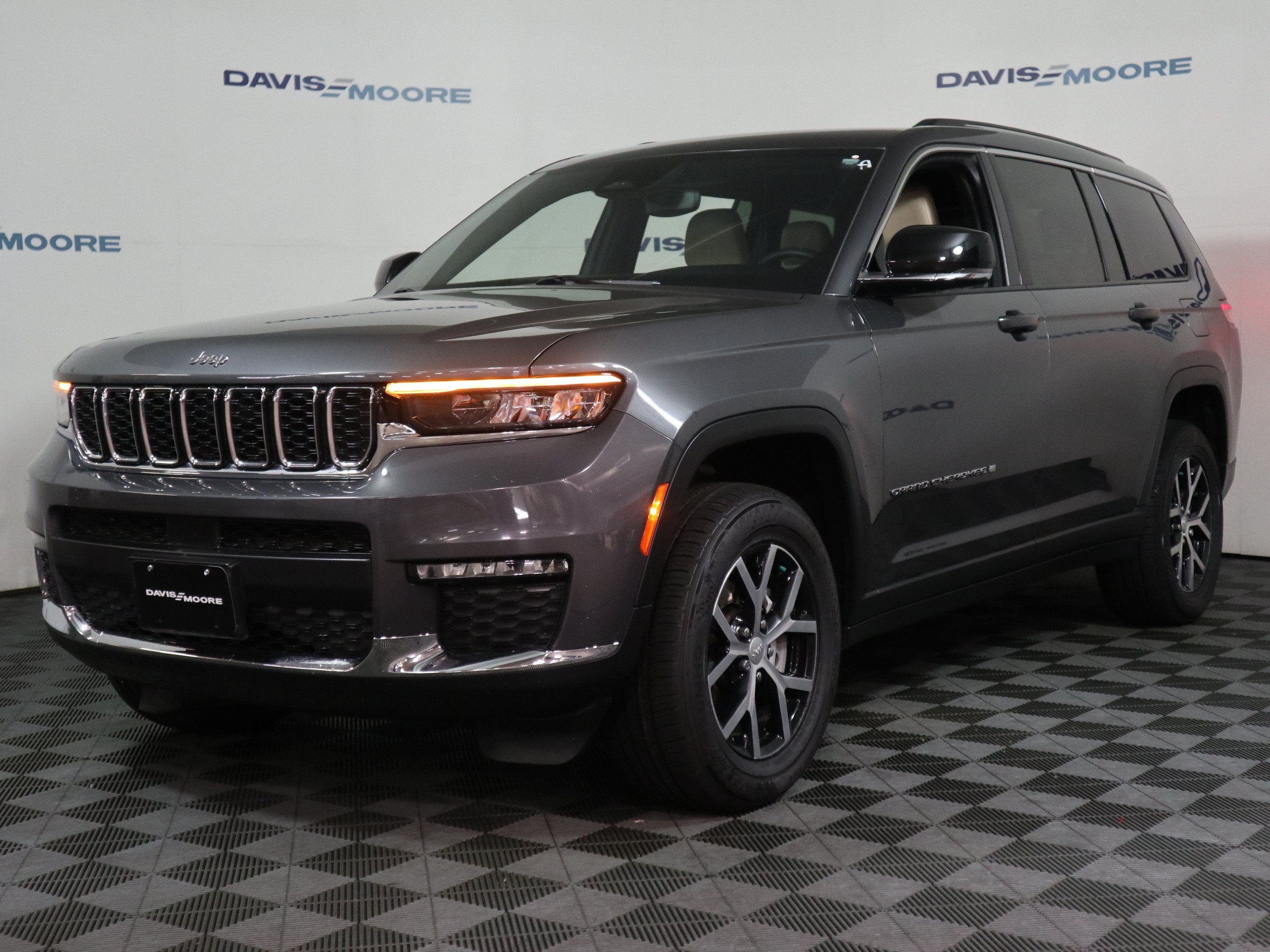 2023 Jeep Grand Cherokee L Limited 4x4