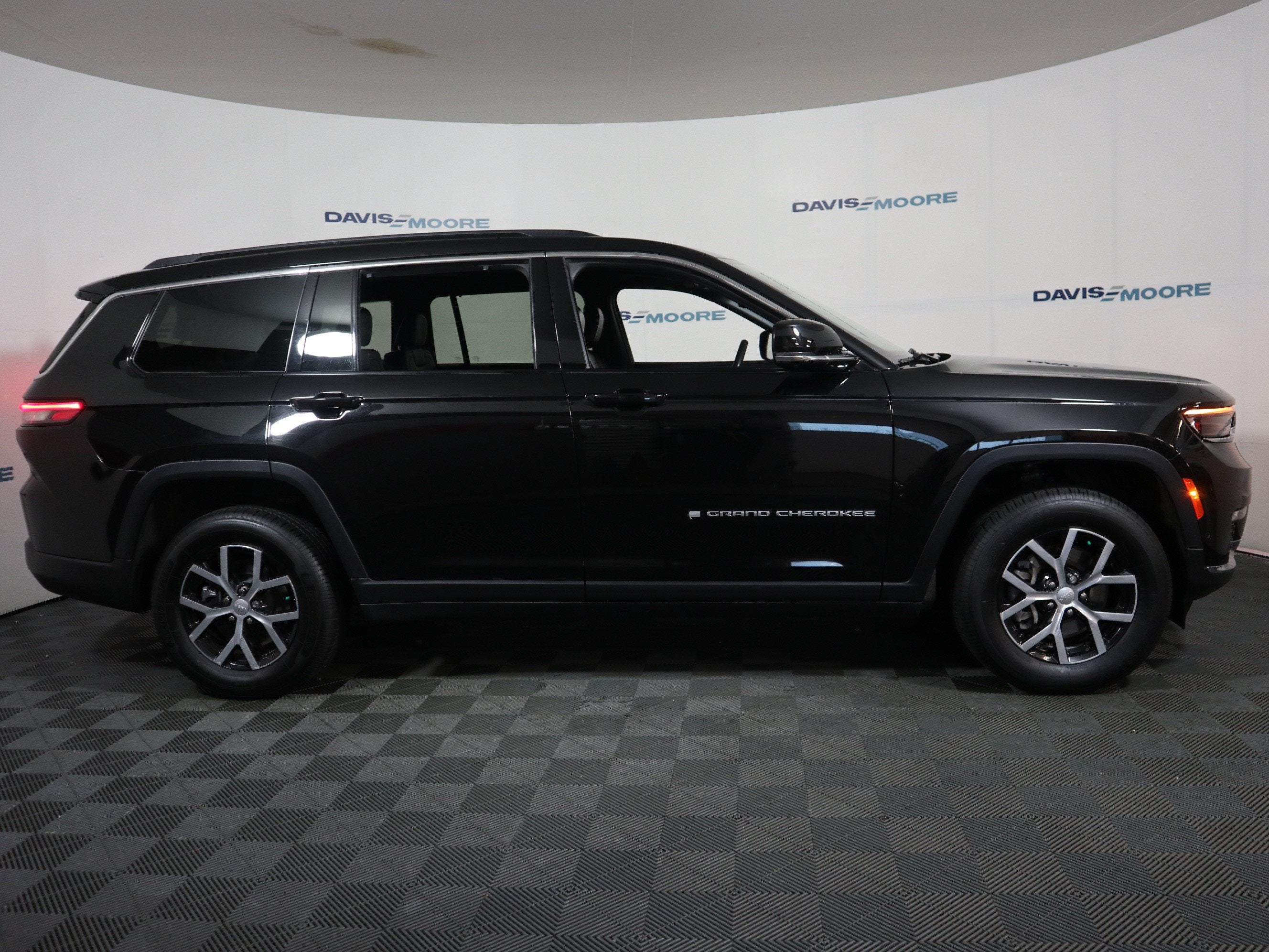 2024 Jeep Grand Cherokee L Limited 4x4