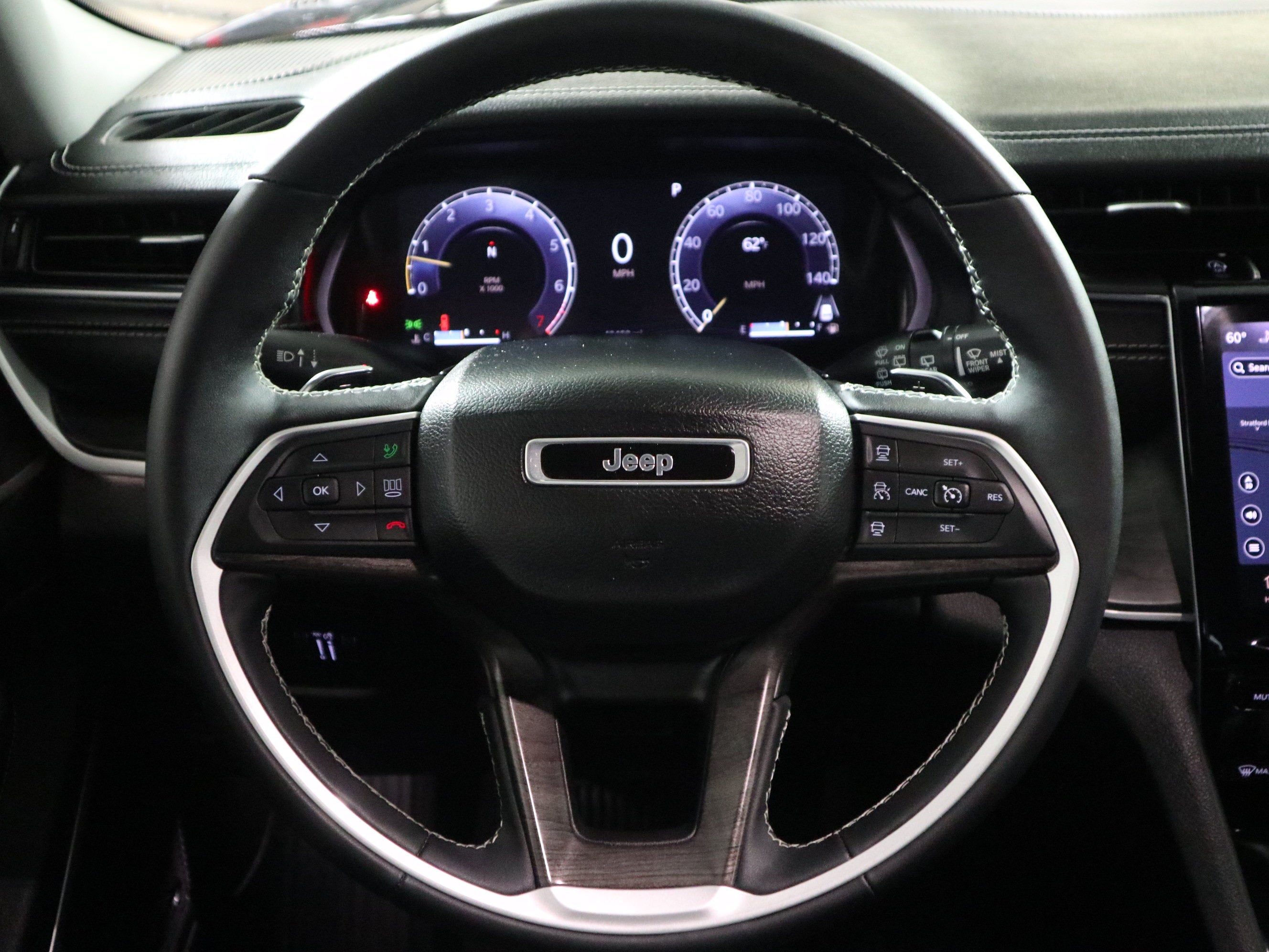 2023 Jeep Grand Cherokee L Limited 4x4