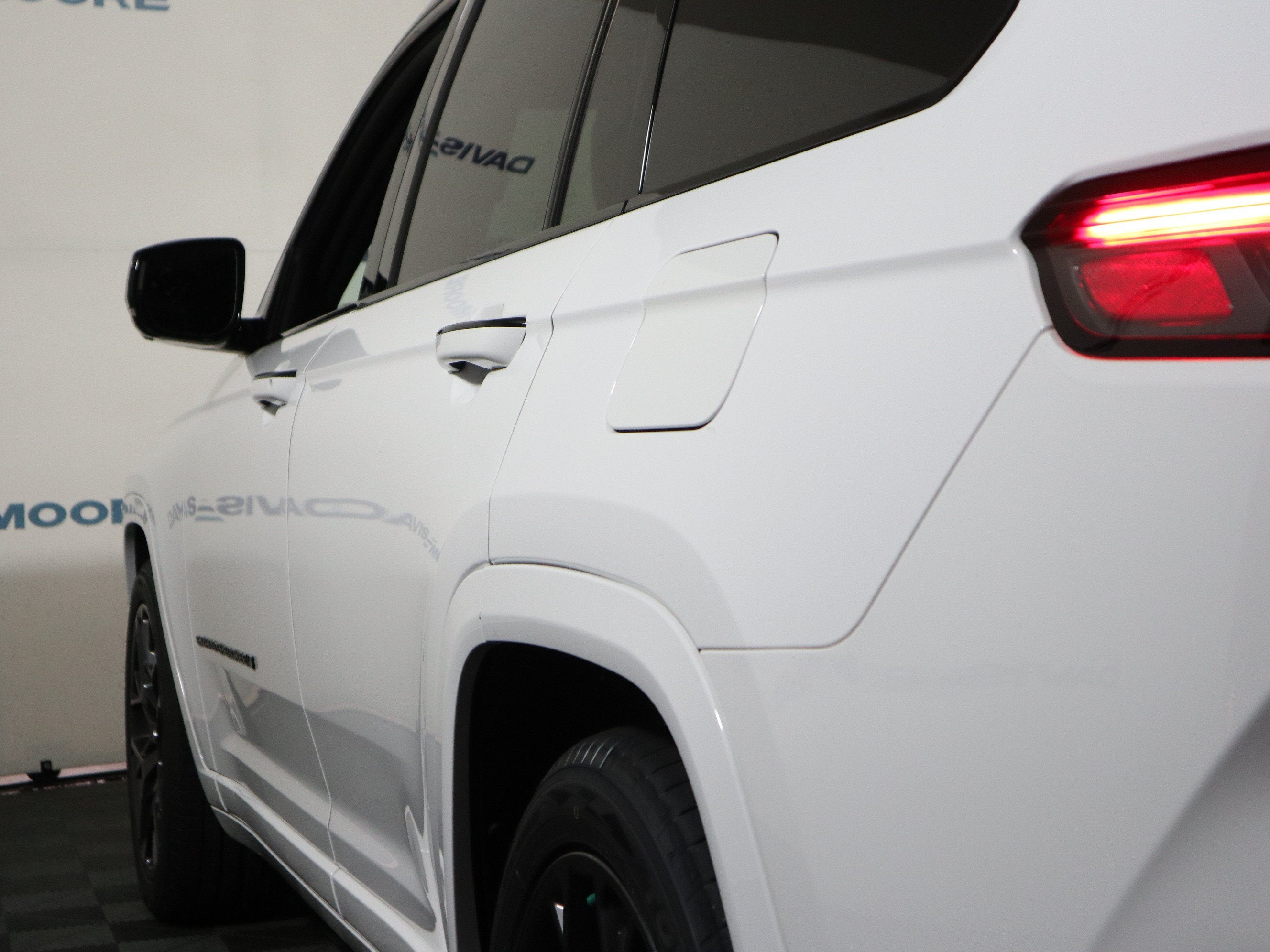 2023 Jeep Grand Cherokee L Summit Reserve 4X4