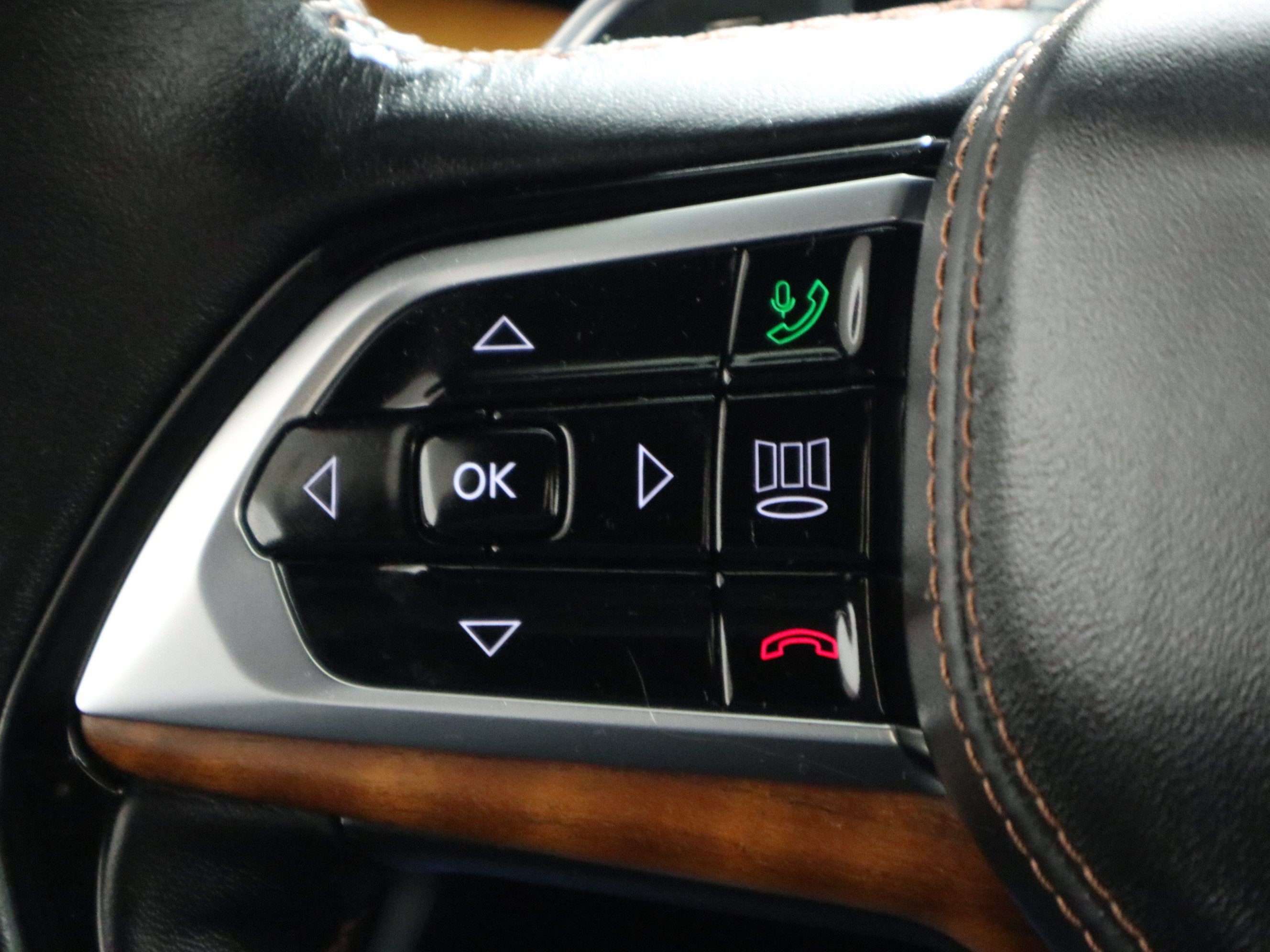 2023 Jeep Grand Cherokee L Summit Reserve 4X4