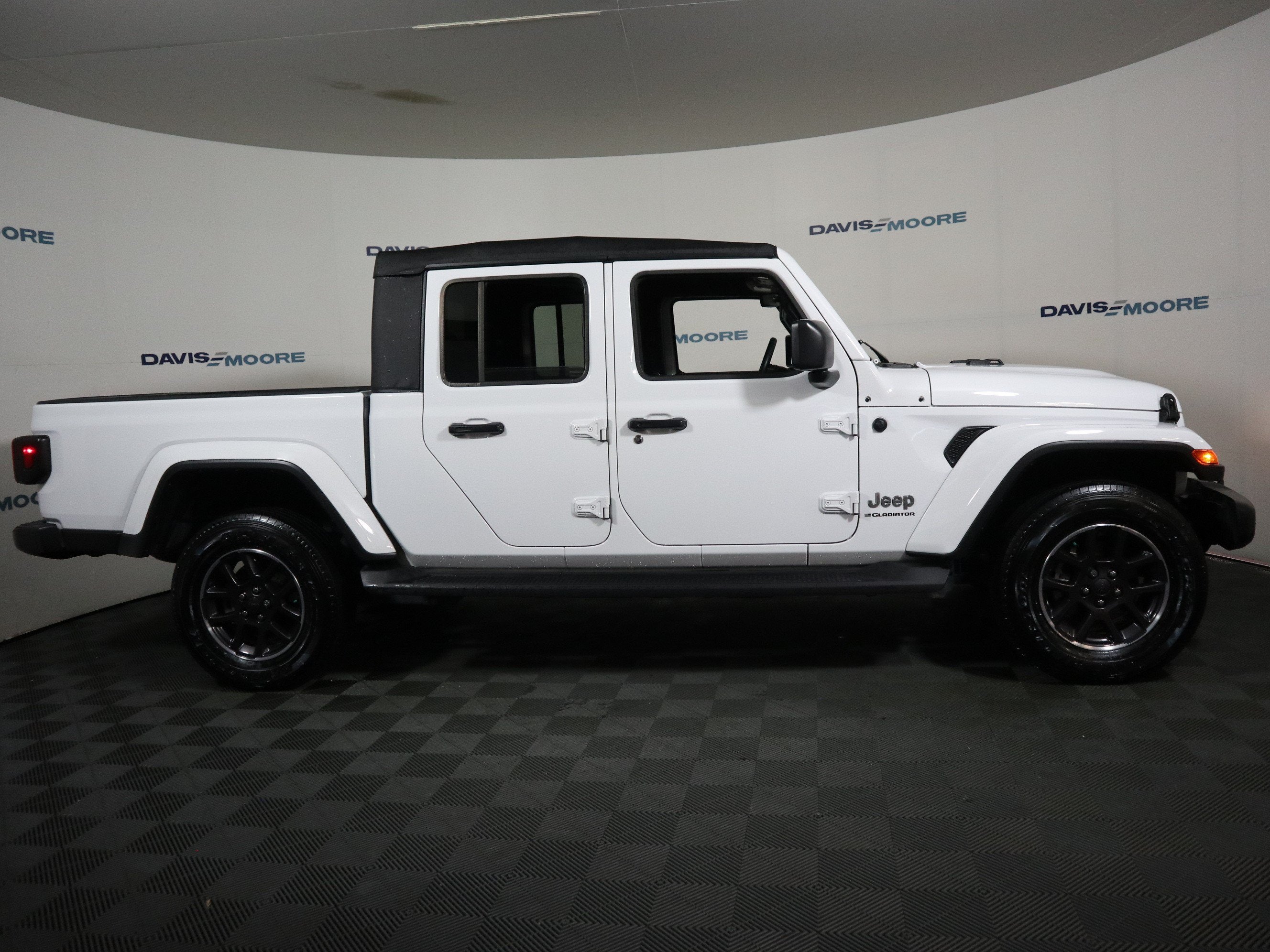 2023 Jeep Gladiator Overland 4x4
