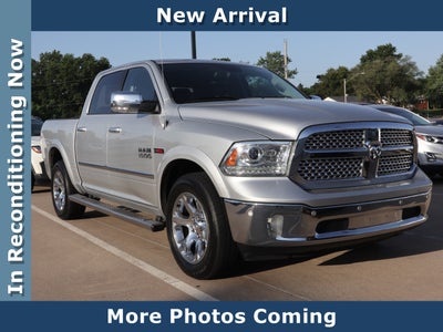 2015 RAM 1500 Laramie 4x4 Crew Cab