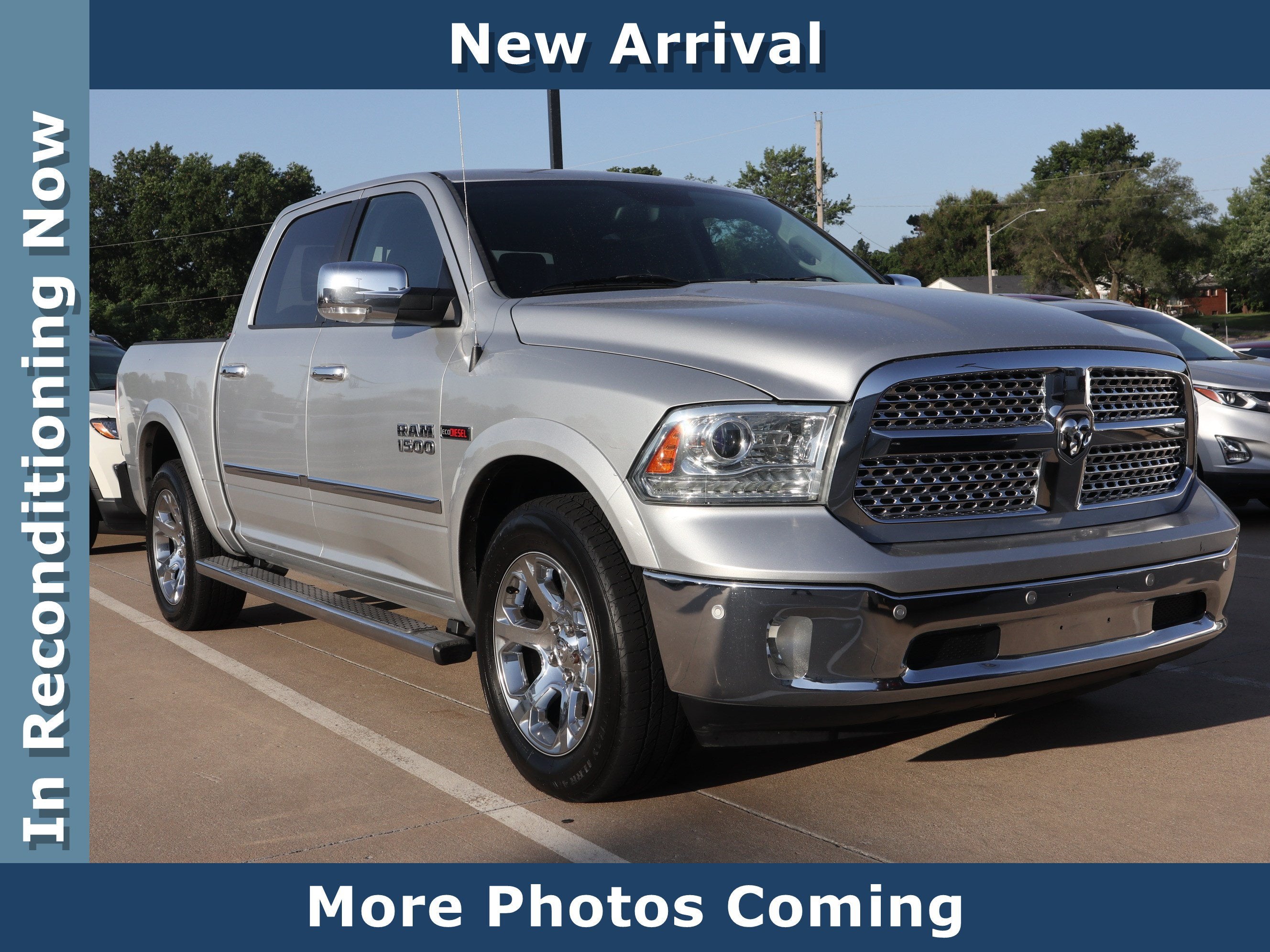 2015 RAM 1500 Laramie 4x4 Crew Cab