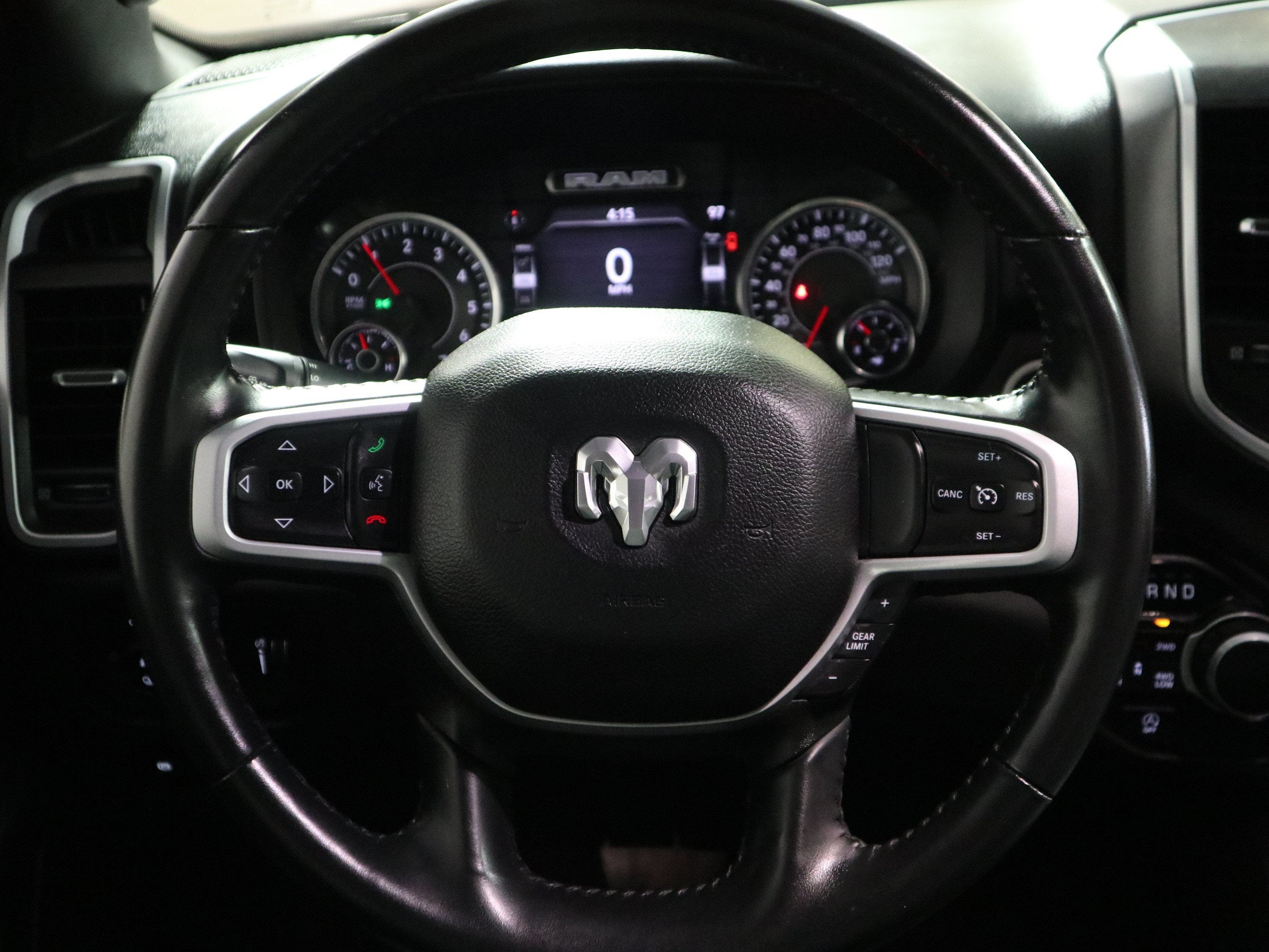 2023 RAM 1500 Big Horn Crew Cab 4x4