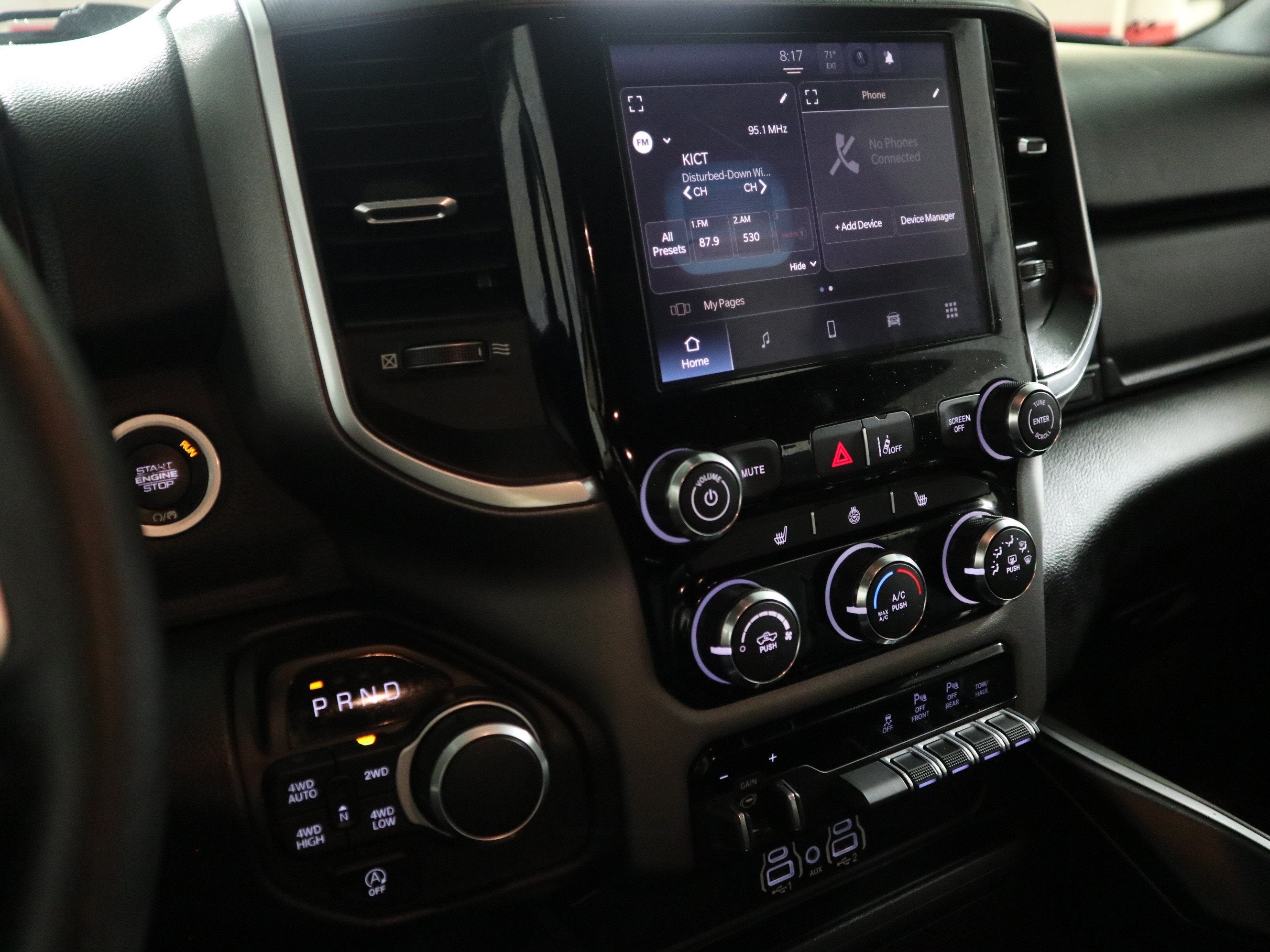 2025 RAM 1500 Lone Star Crew Cab 4x4