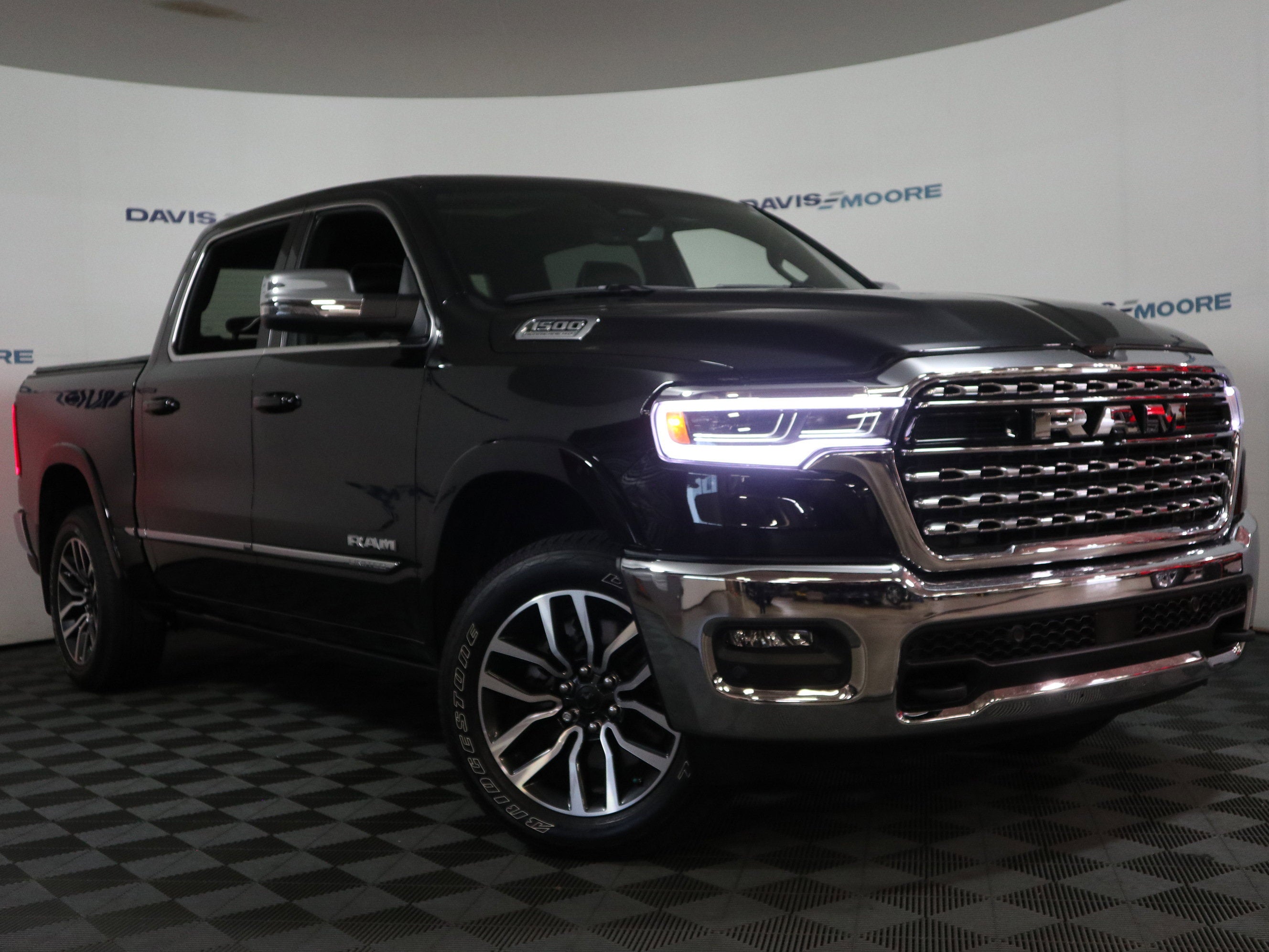 2026 RAM 1500 Limited Crew Cab 4x4