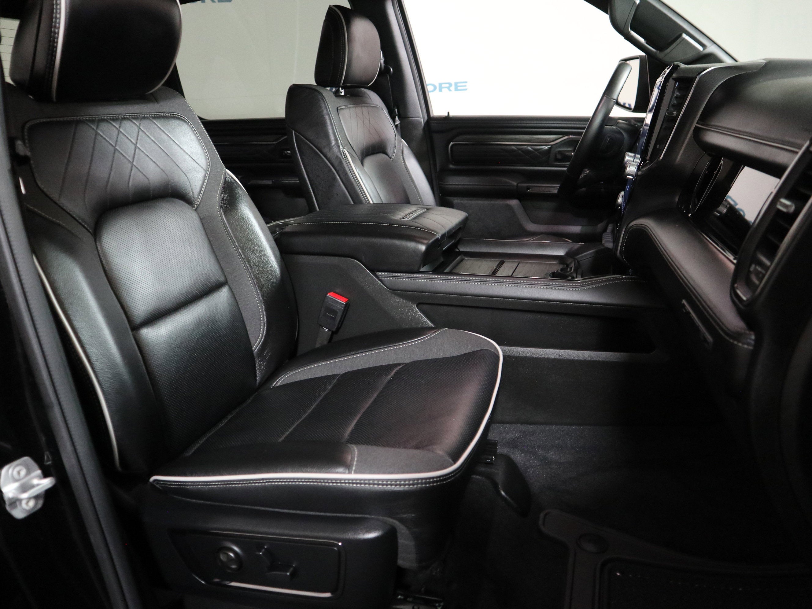 2026 RAM 1500 Limited Crew Cab 4x4