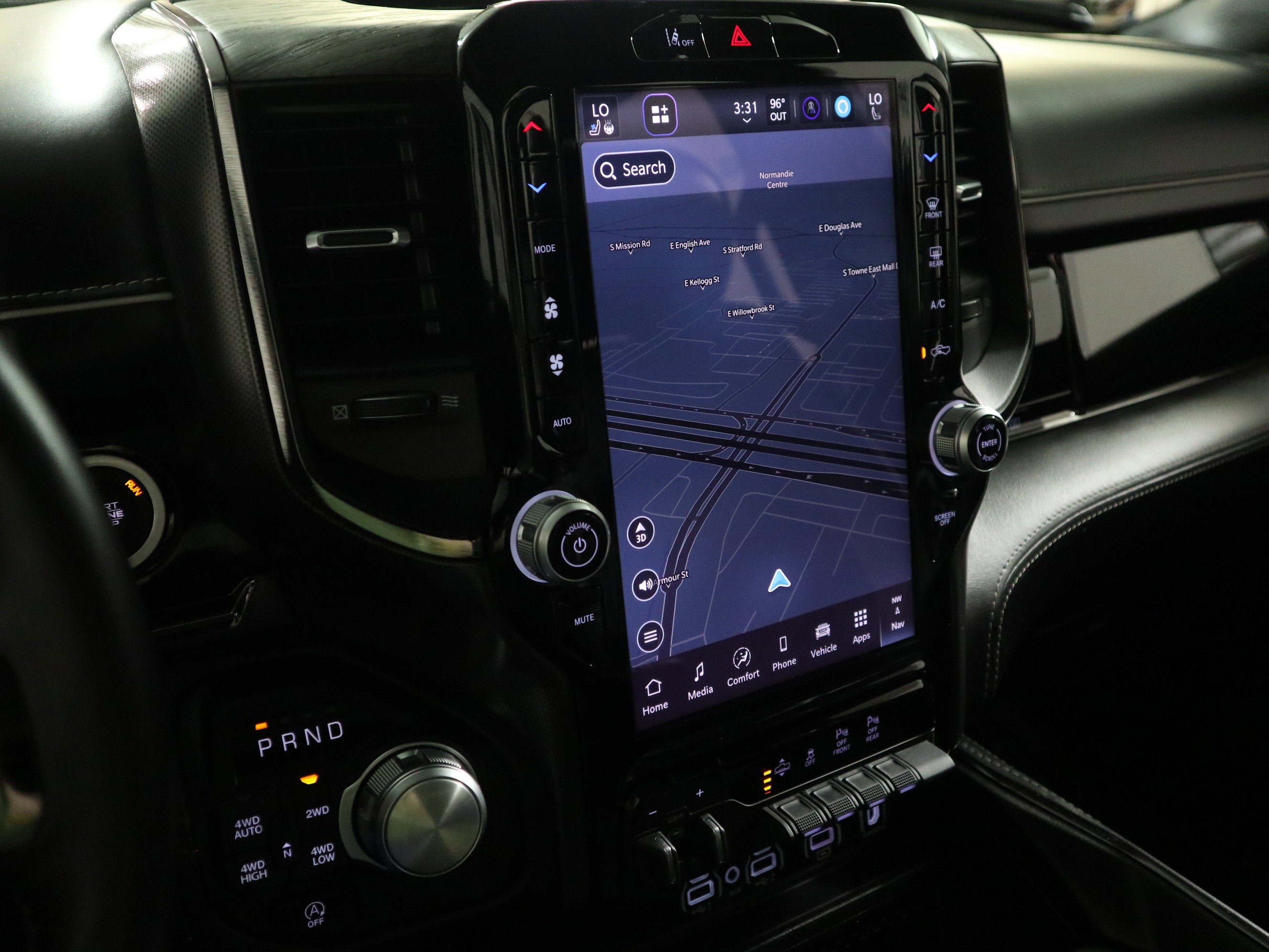 2026 RAM 1500 Limited Crew Cab 4x4