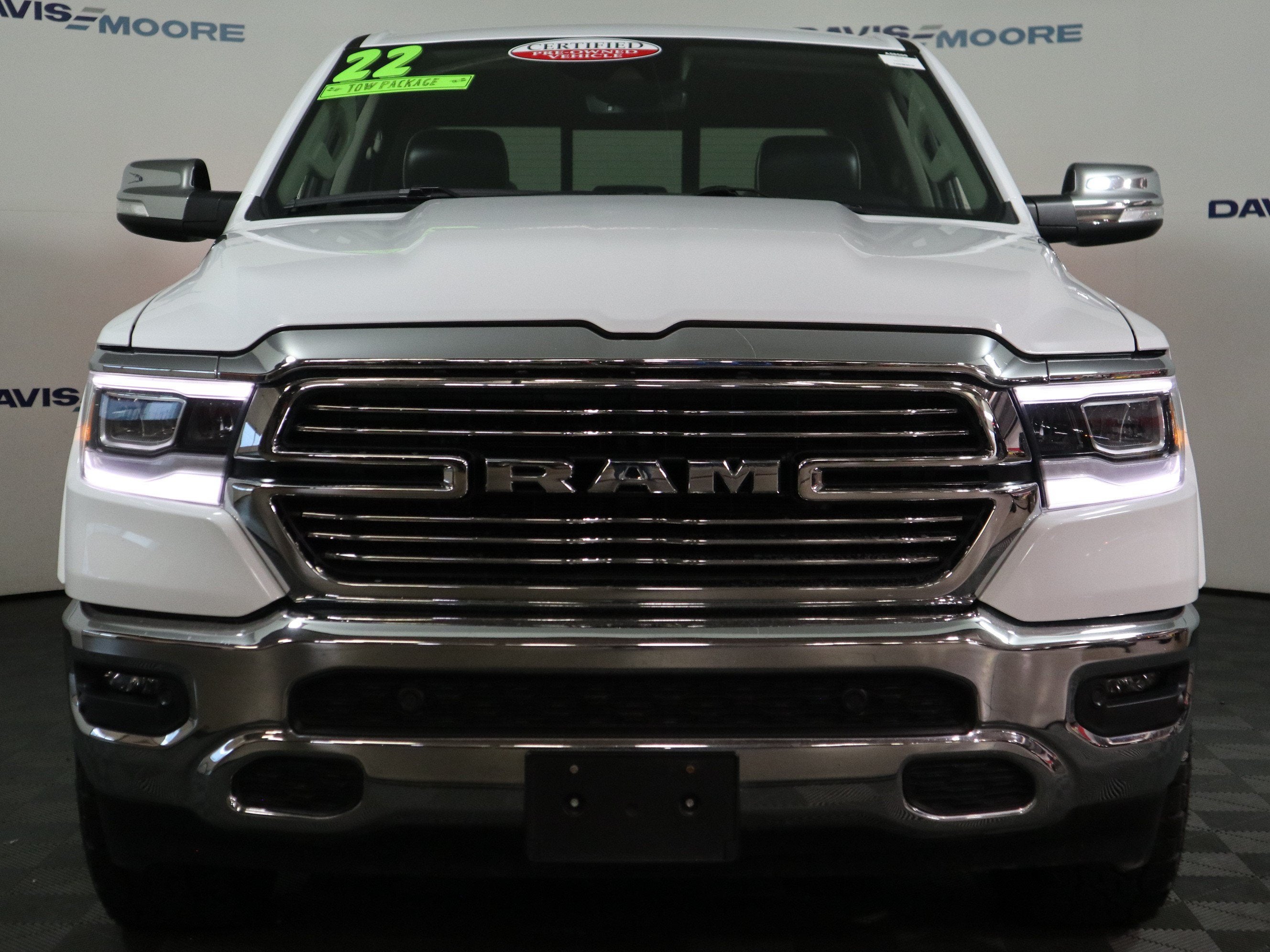 2022 RAM 1500 Laramie 4x4 Crew Cab