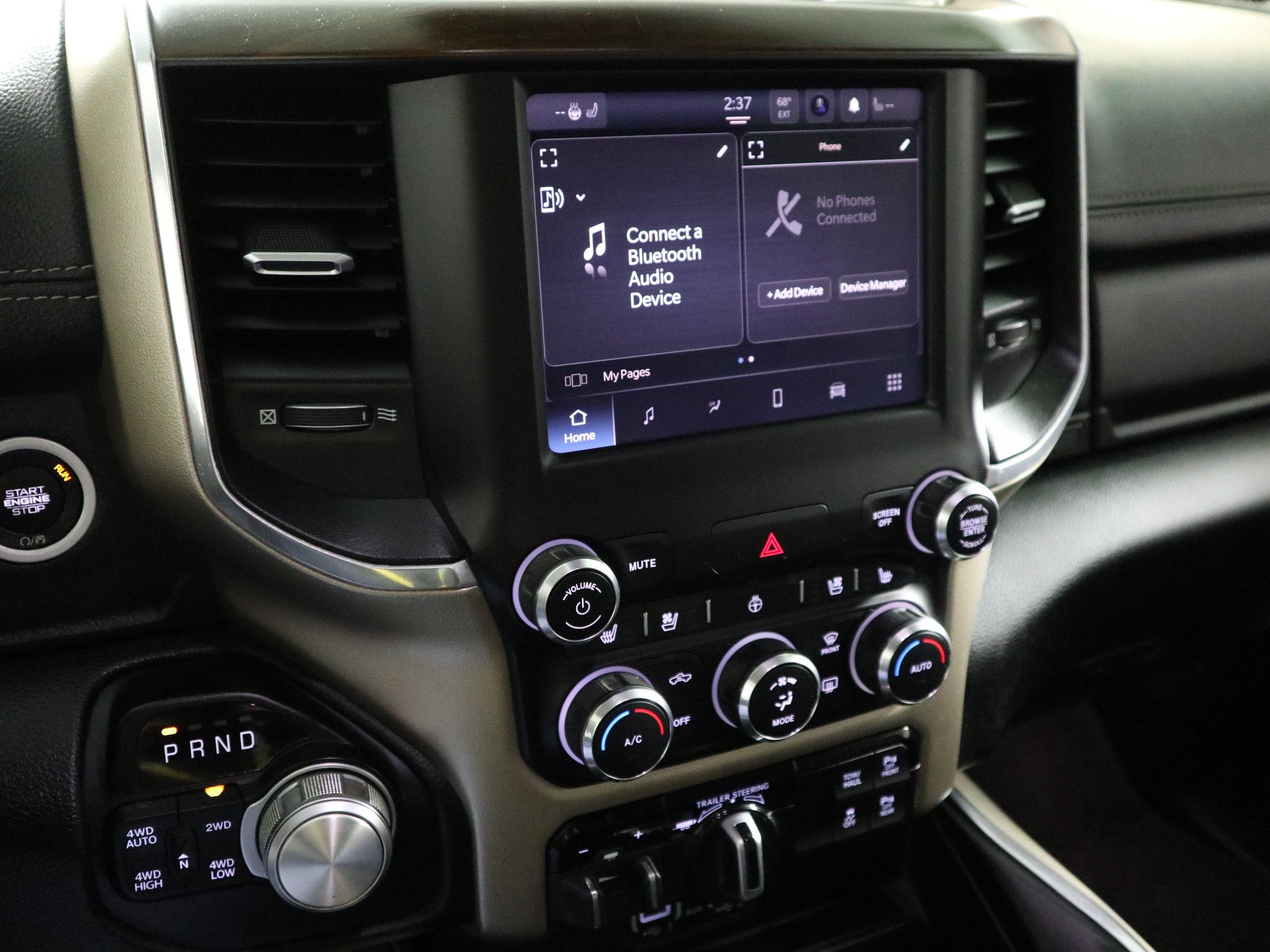 2022 RAM 1500 Laramie 4x4 Crew Cab