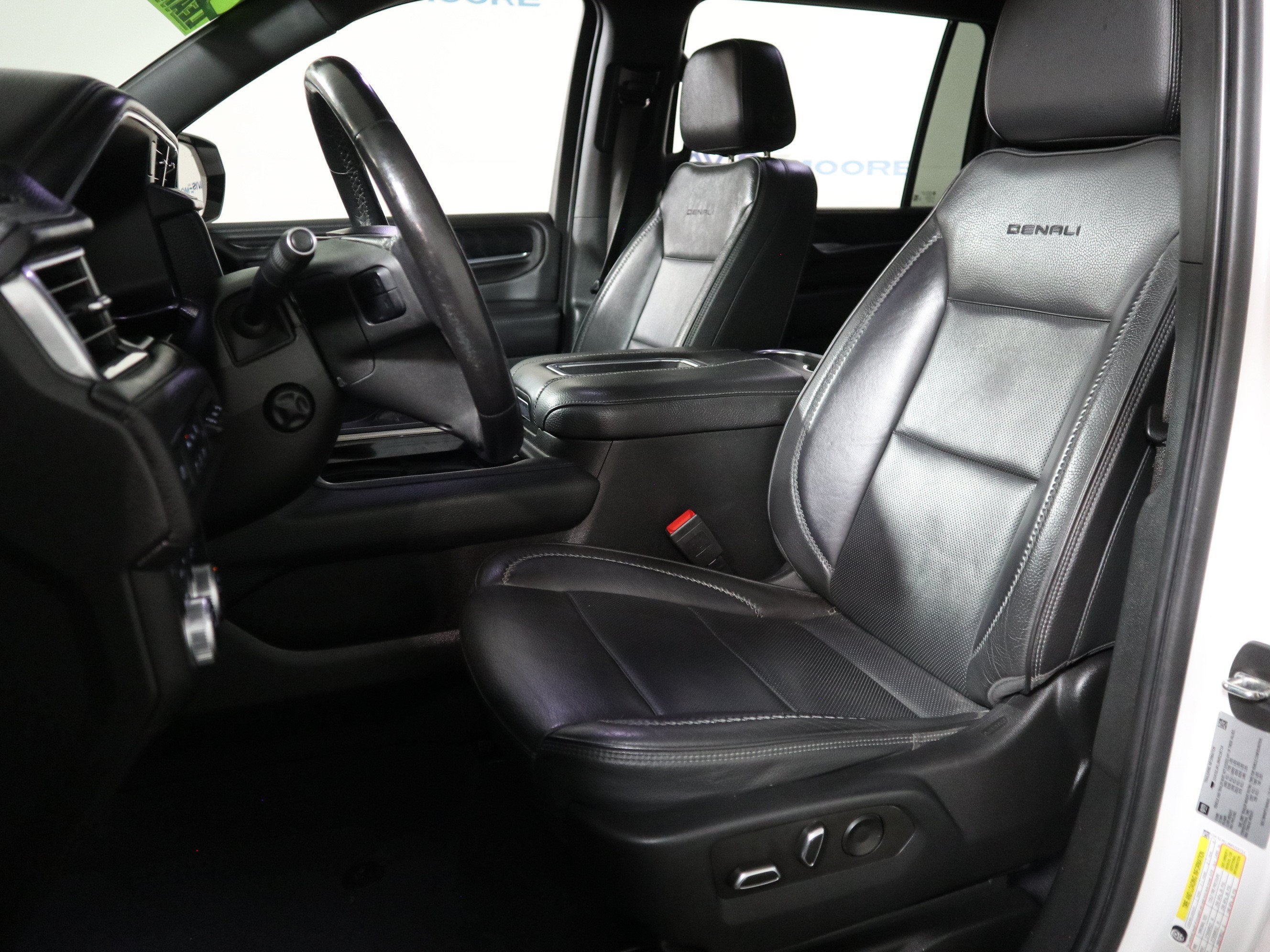2022 GMC Yukon XL Denali 4WD