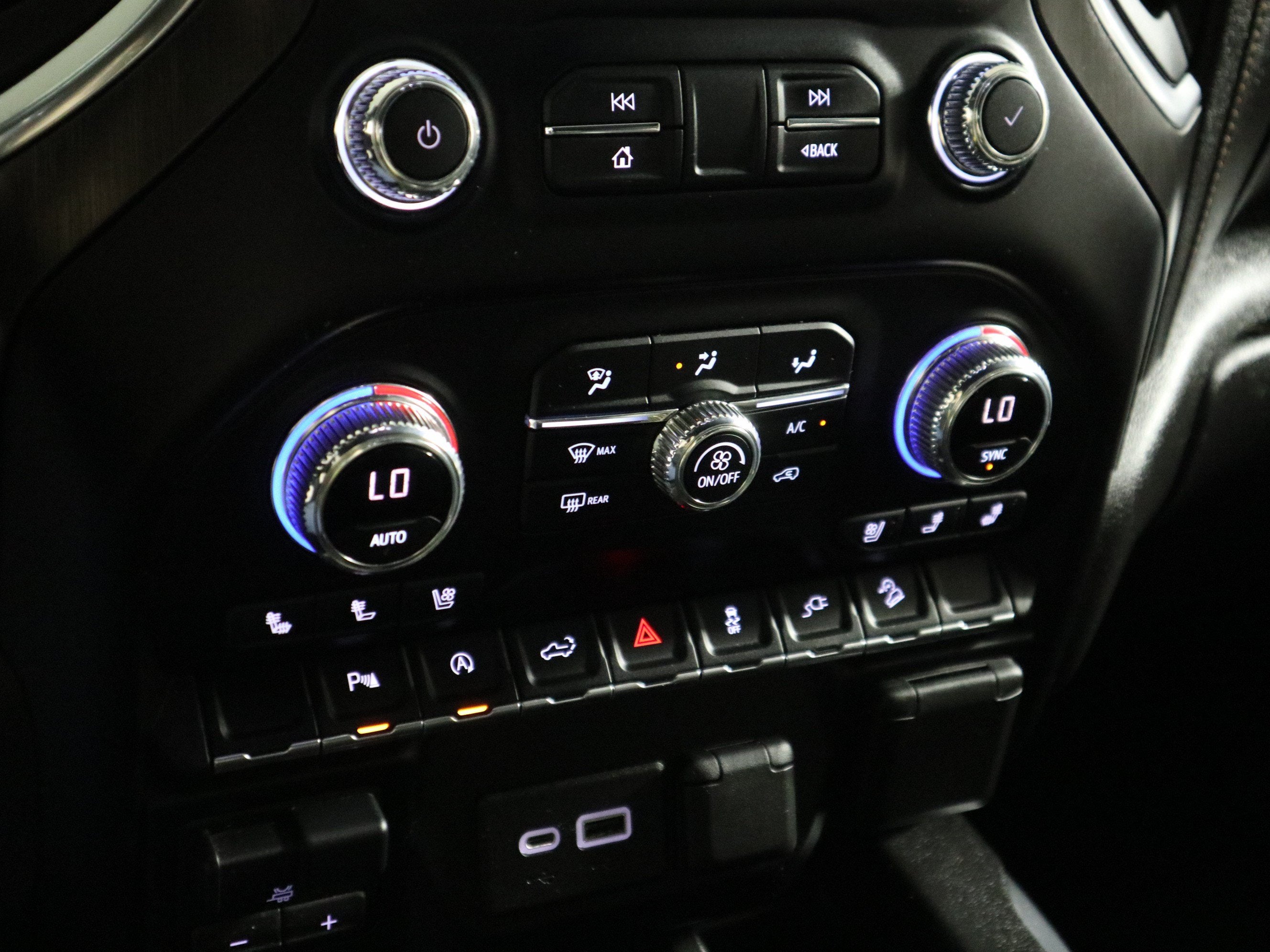 2021 GMC Sierra 1500 AT4 Crew Cab 4WD