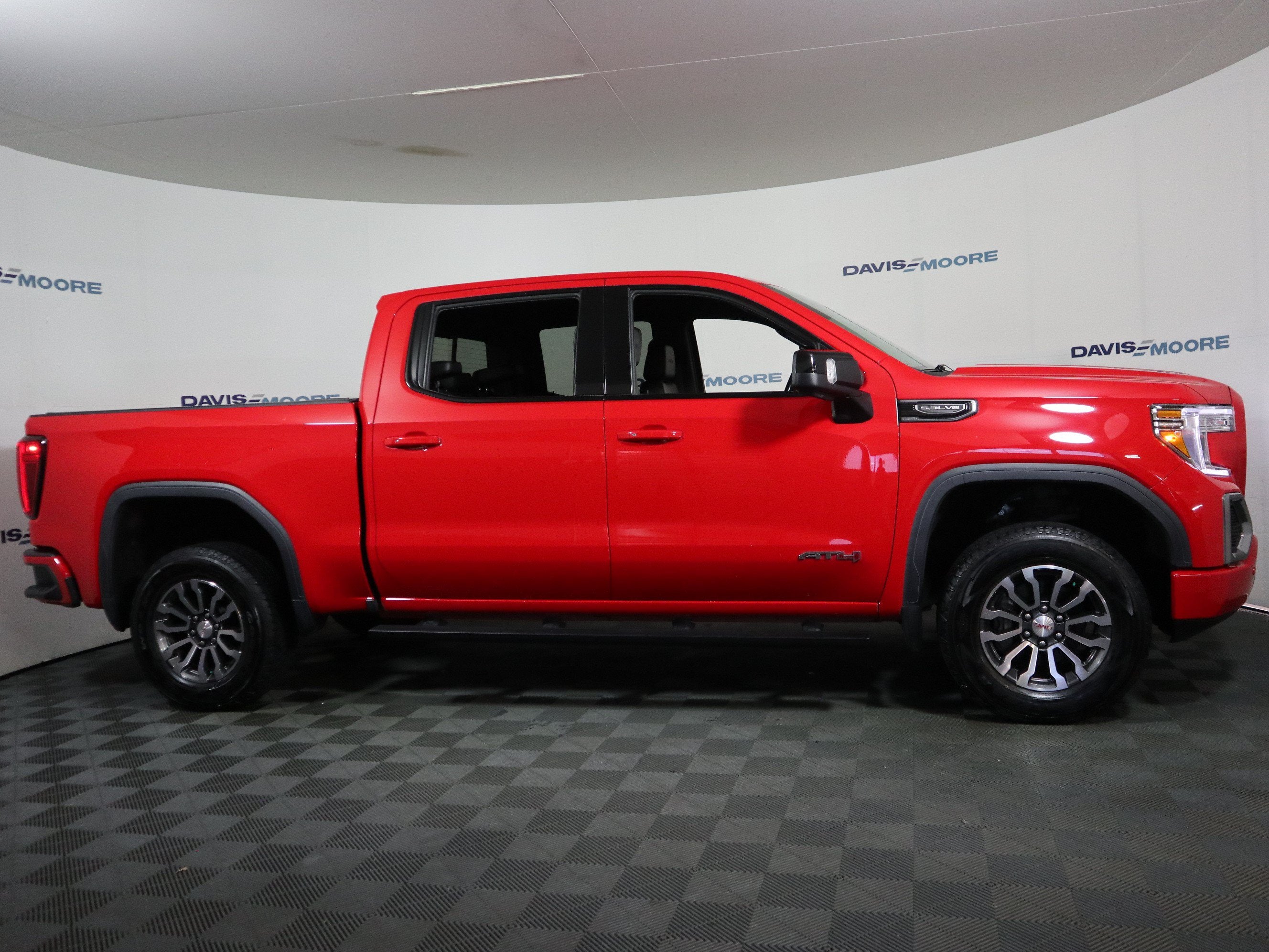 2021 GMC Sierra 1500 AT4 Crew Cab 4WD