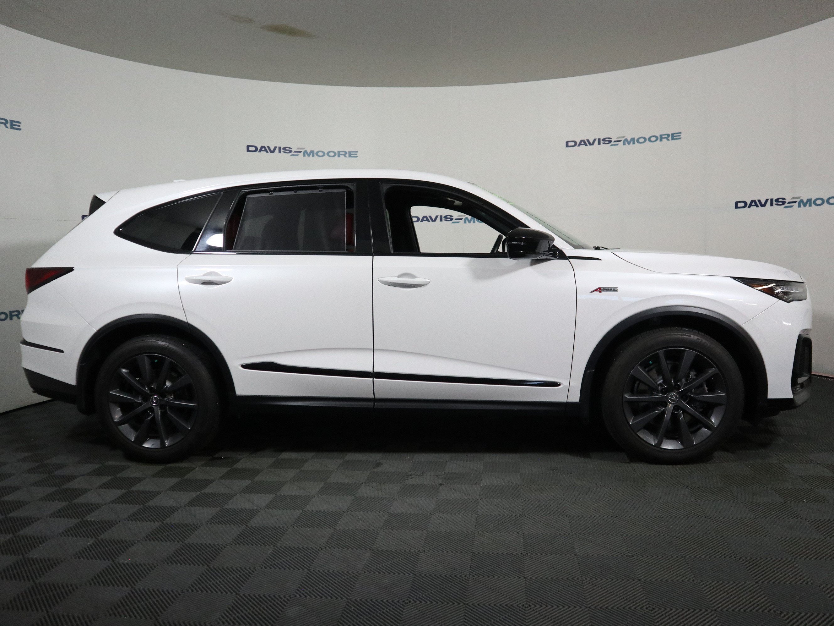 2025 Acura MDX w/A-Spec Package