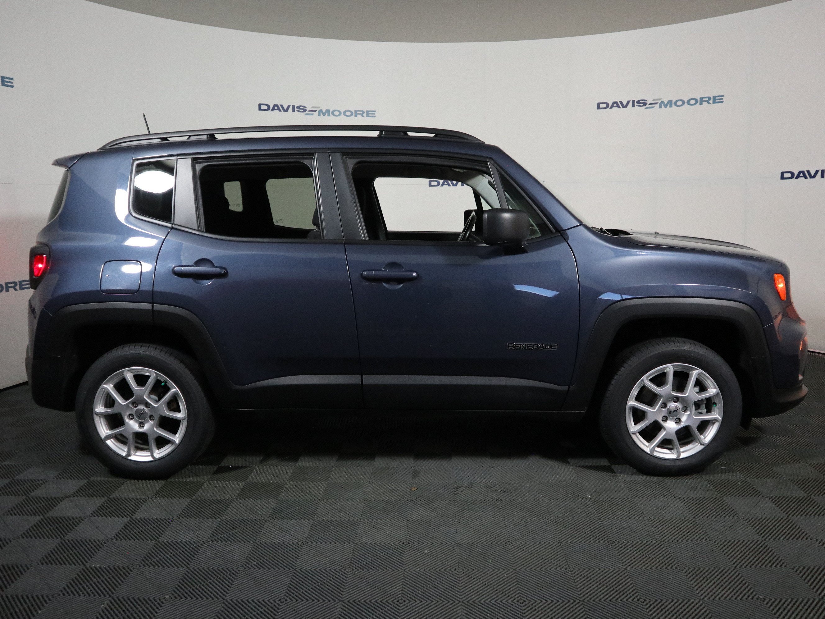 2023 Jeep Renegade Latitude 4x4