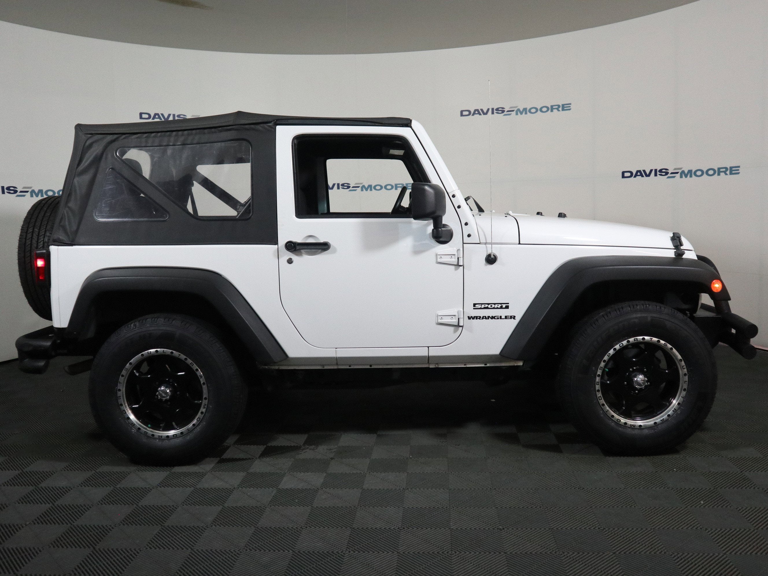 2013 Jeep Wrangler Sport
