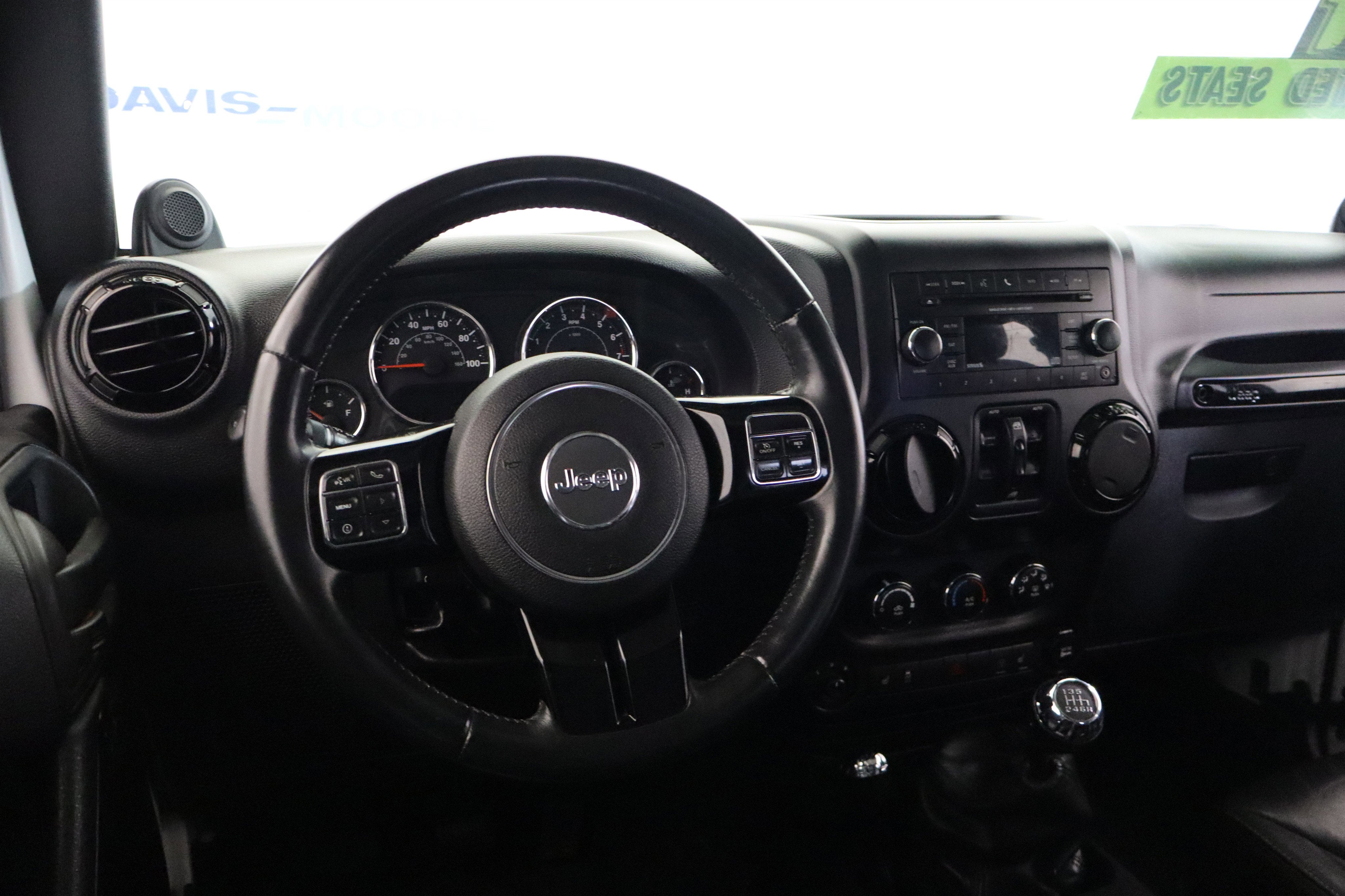 2014 Jeep Wrangler Unlimited Altitude