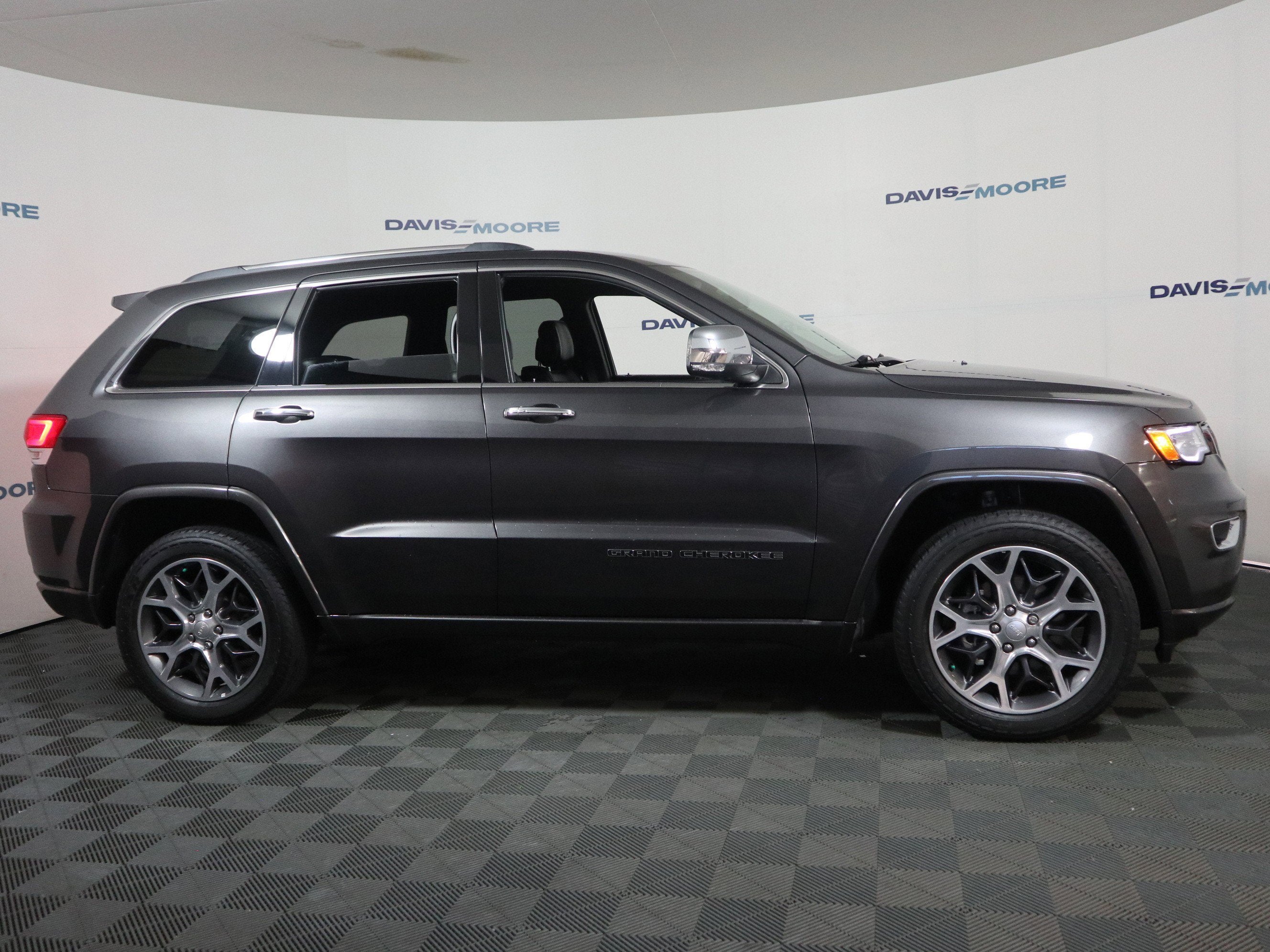 2019 Jeep Grand Cherokee Overland