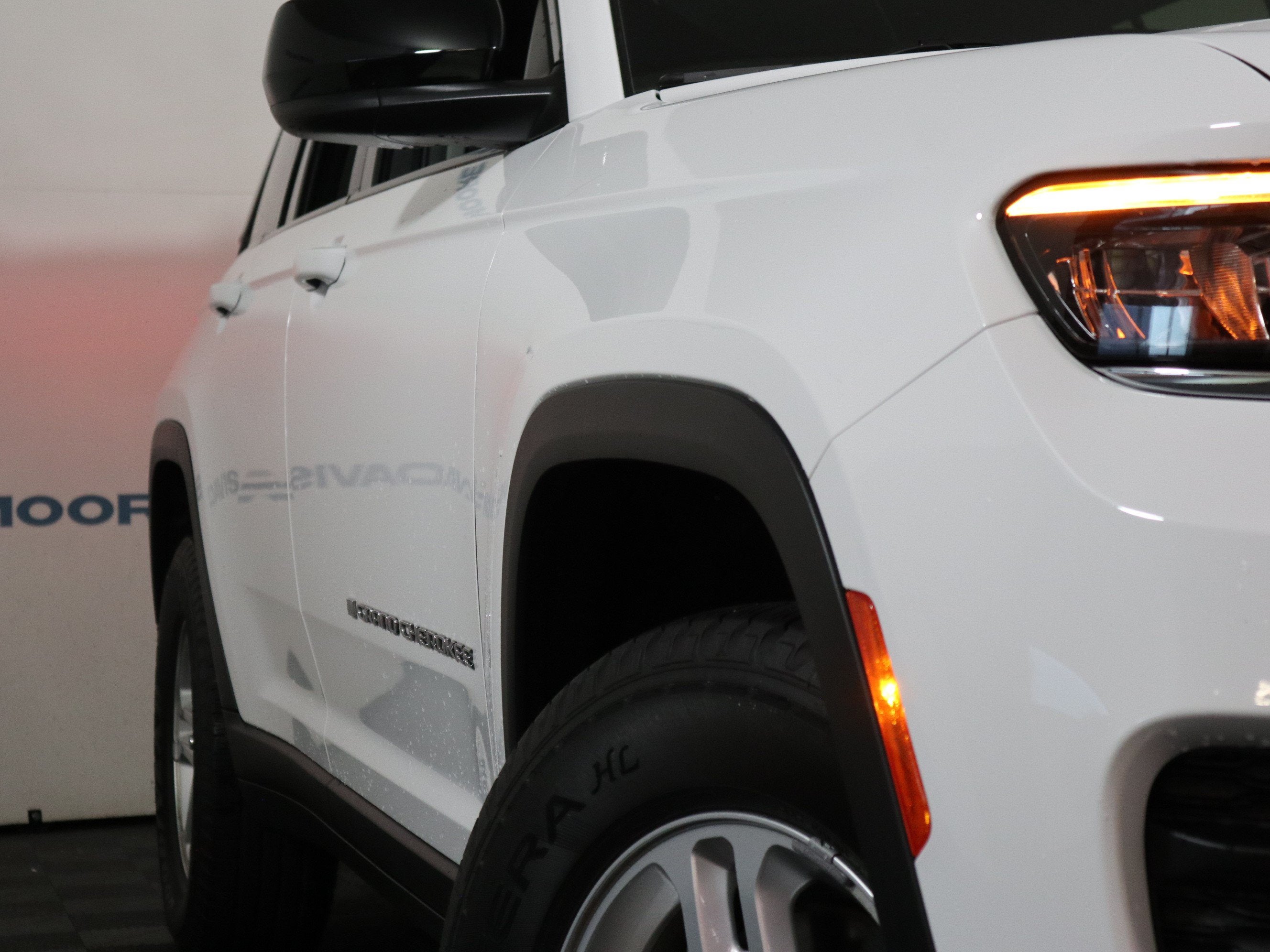 2023 Jeep Grand Cherokee Laredo