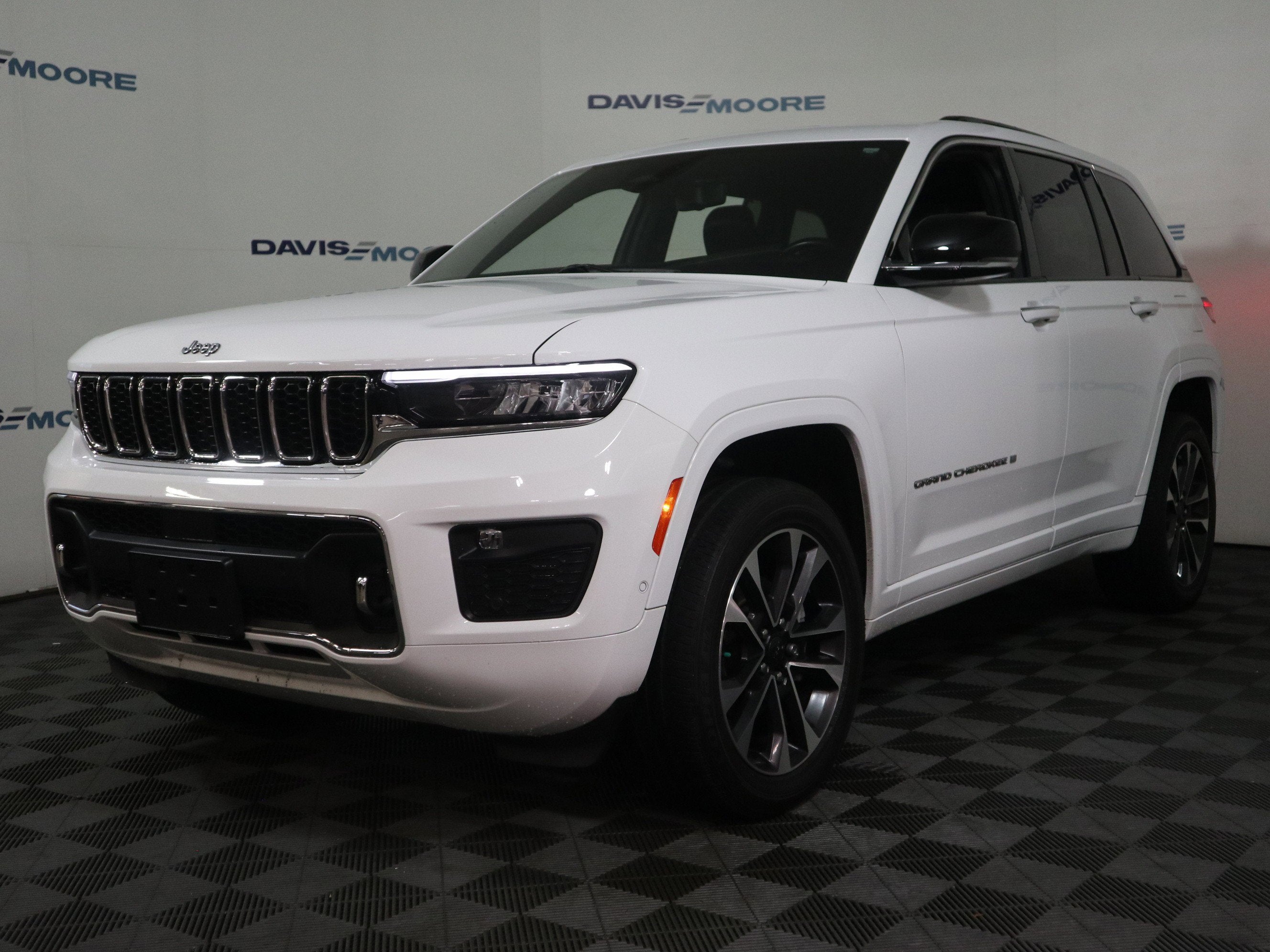 2022 Jeep Grand Cherokee Overland