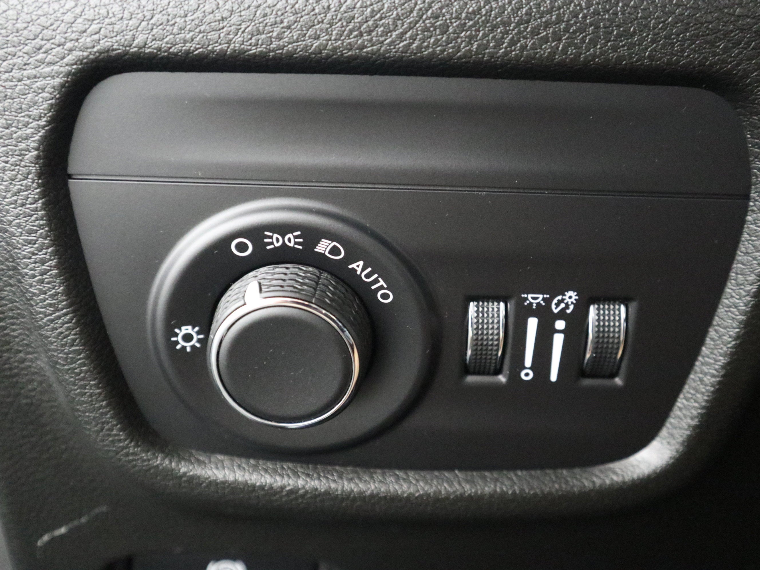 2024 Jeep Grand Cherokee L Altitude 4x4