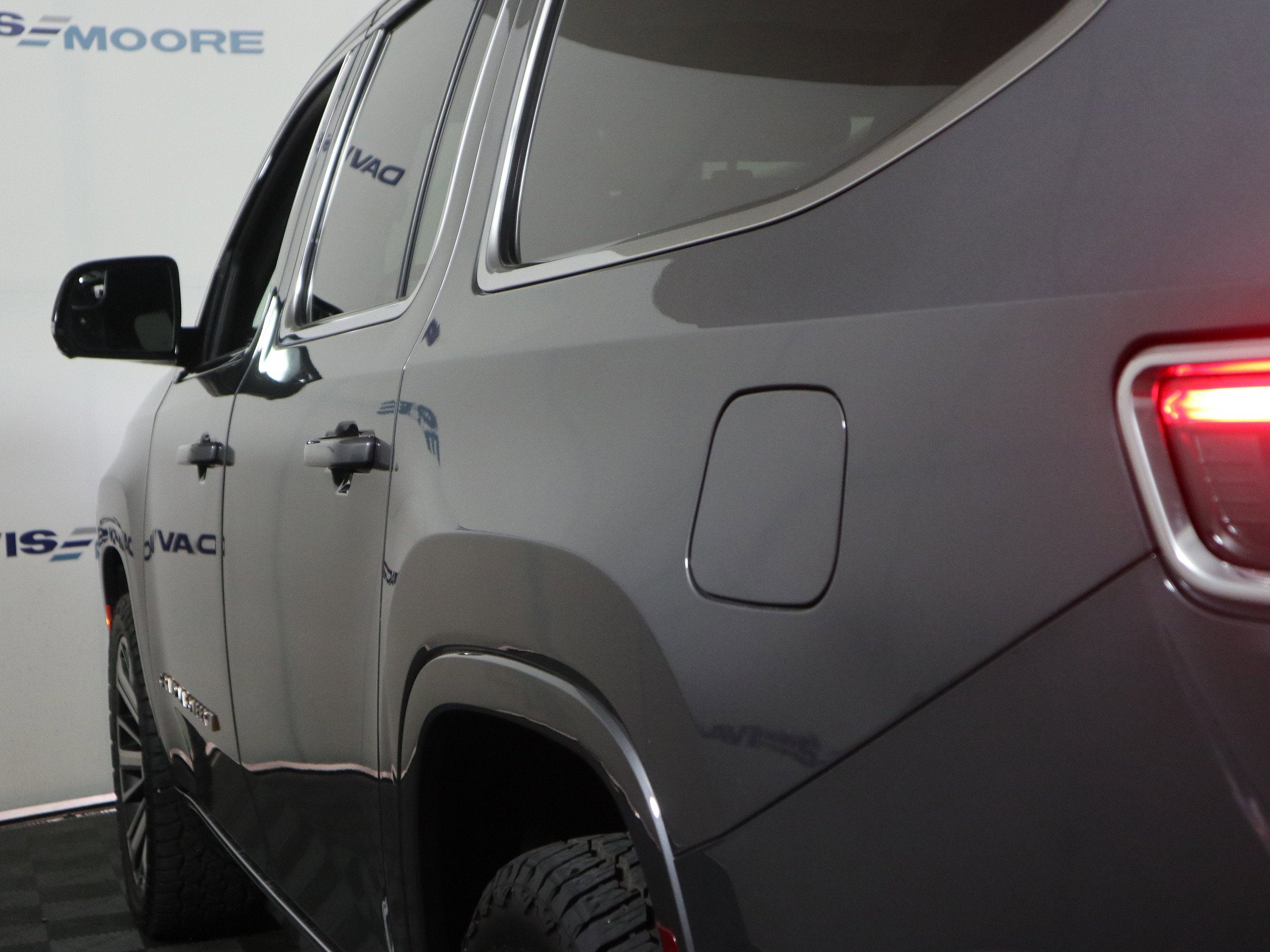 2024 Jeep Grand Wagoneer L Series III