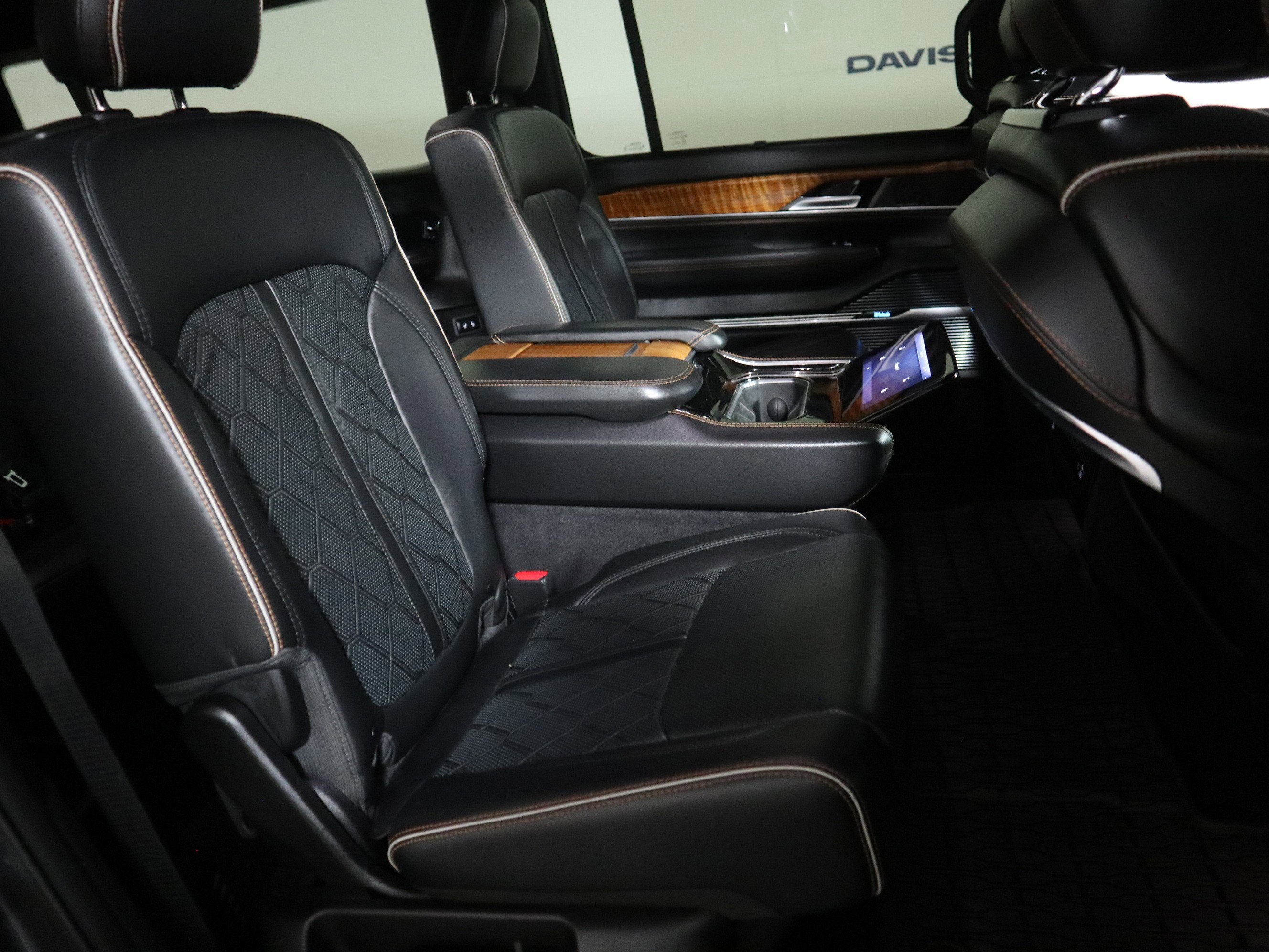 2024 Jeep Grand Wagoneer L Series III