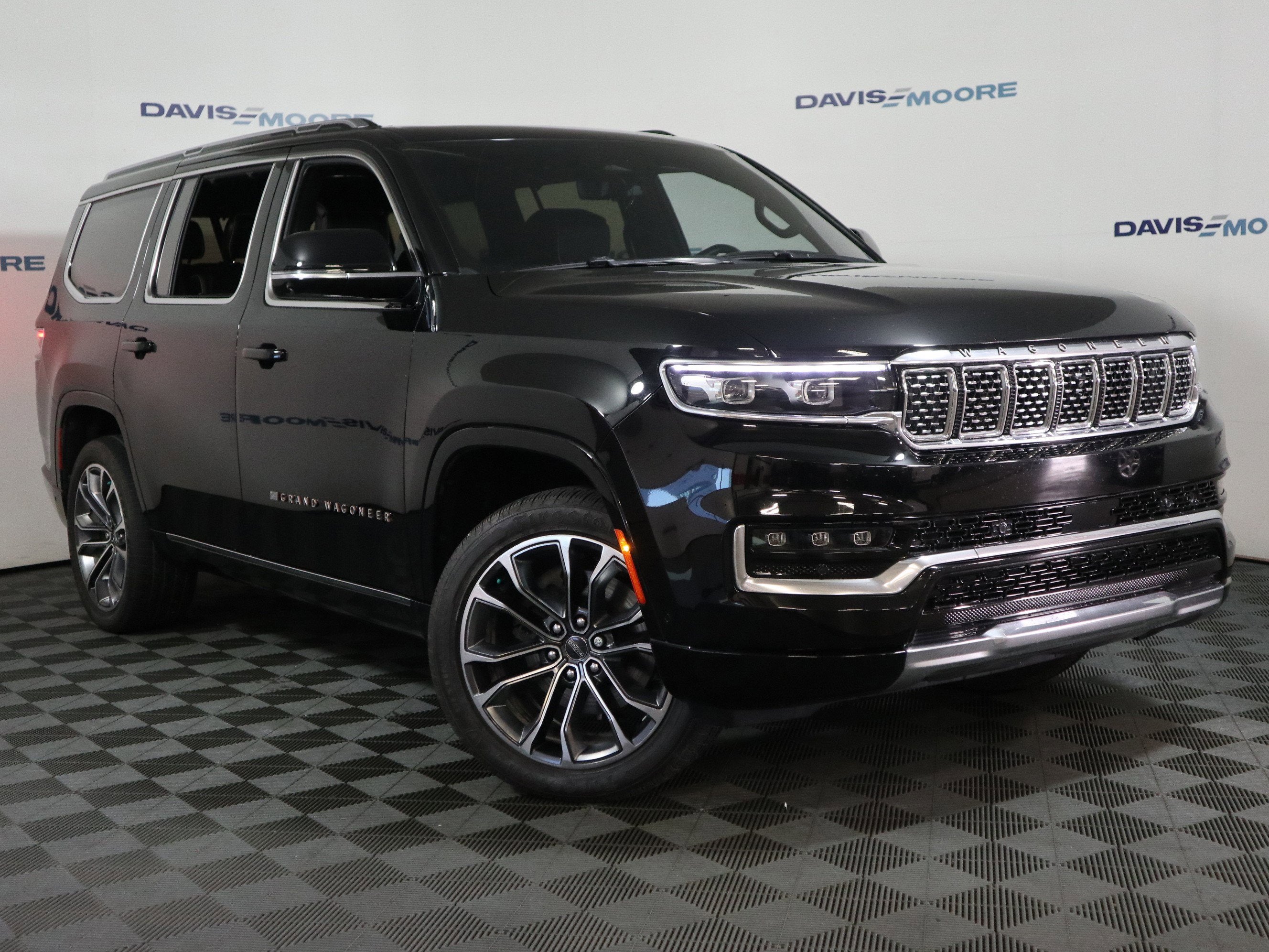 2023 Jeep Grand Wagoneer Series III
