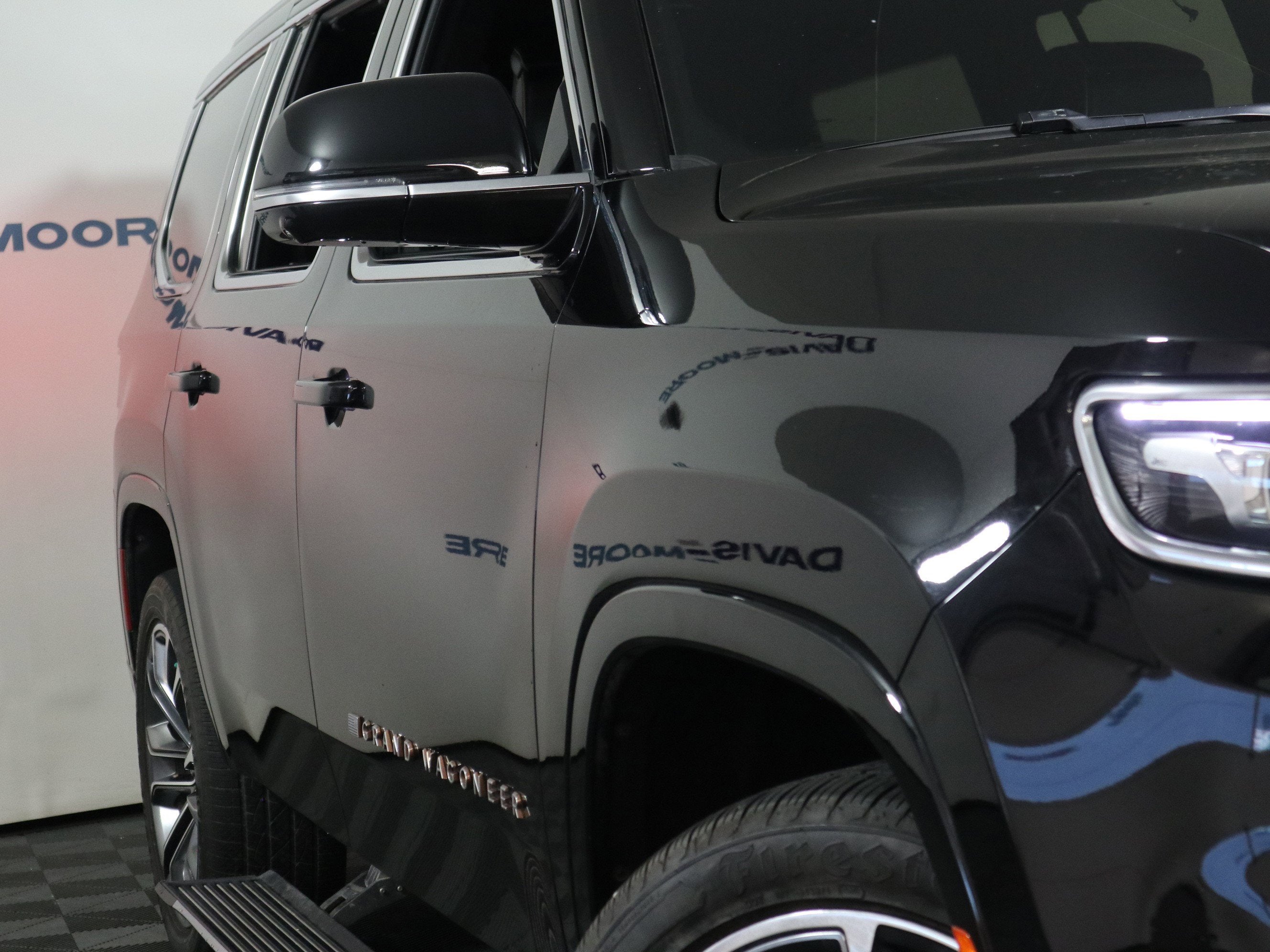2023 Jeep Grand Wagoneer Series III