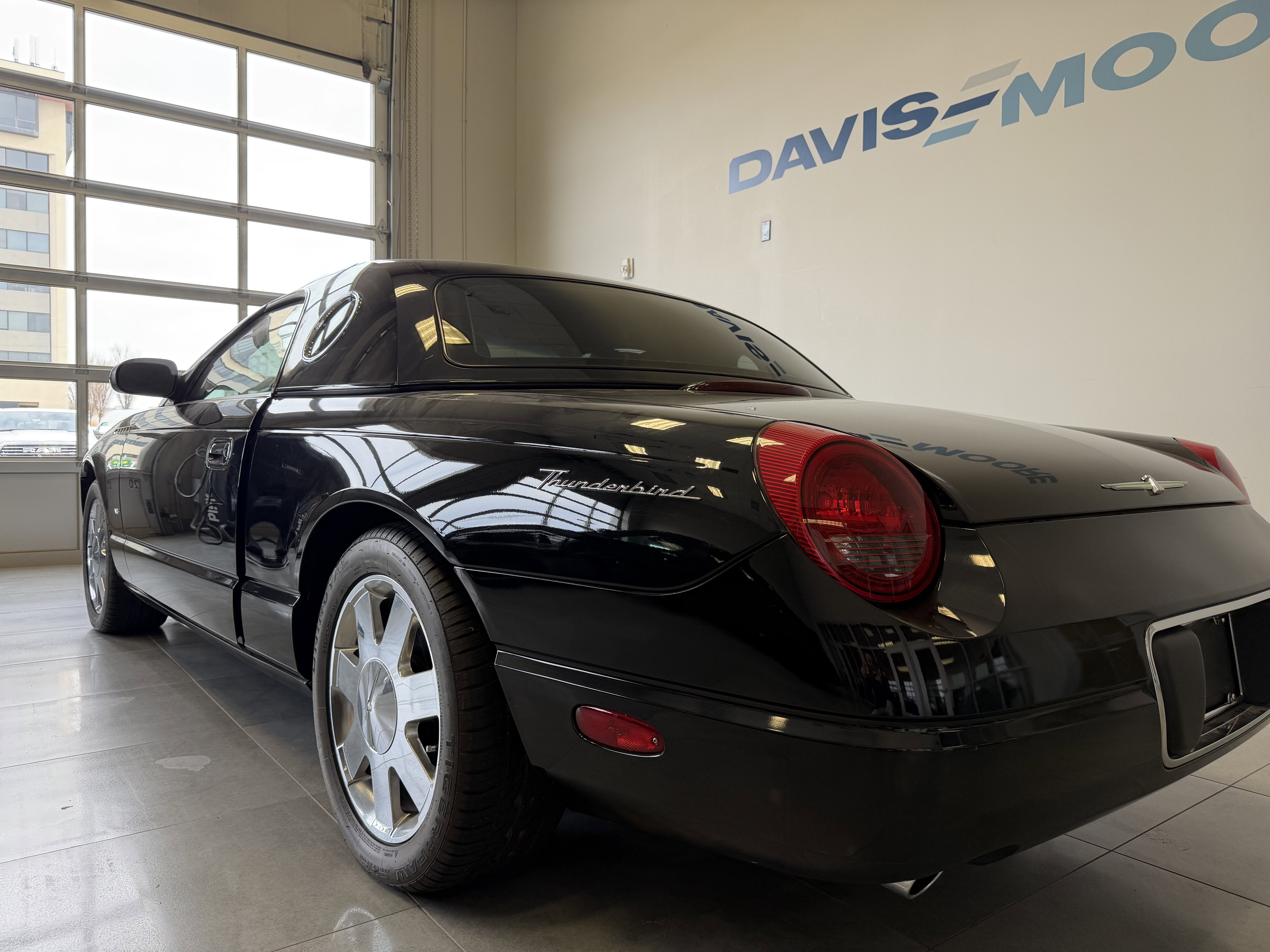 2003 Ford Thunderbird Base
